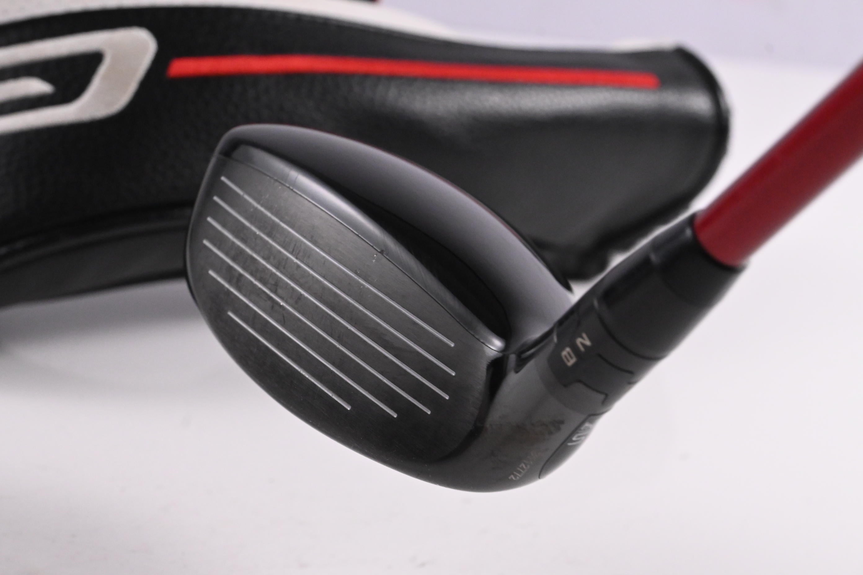 Titleist GT2 #5 Hybrid / 24 Degree / Regular Flex Project X Denali Red 60 Shaft