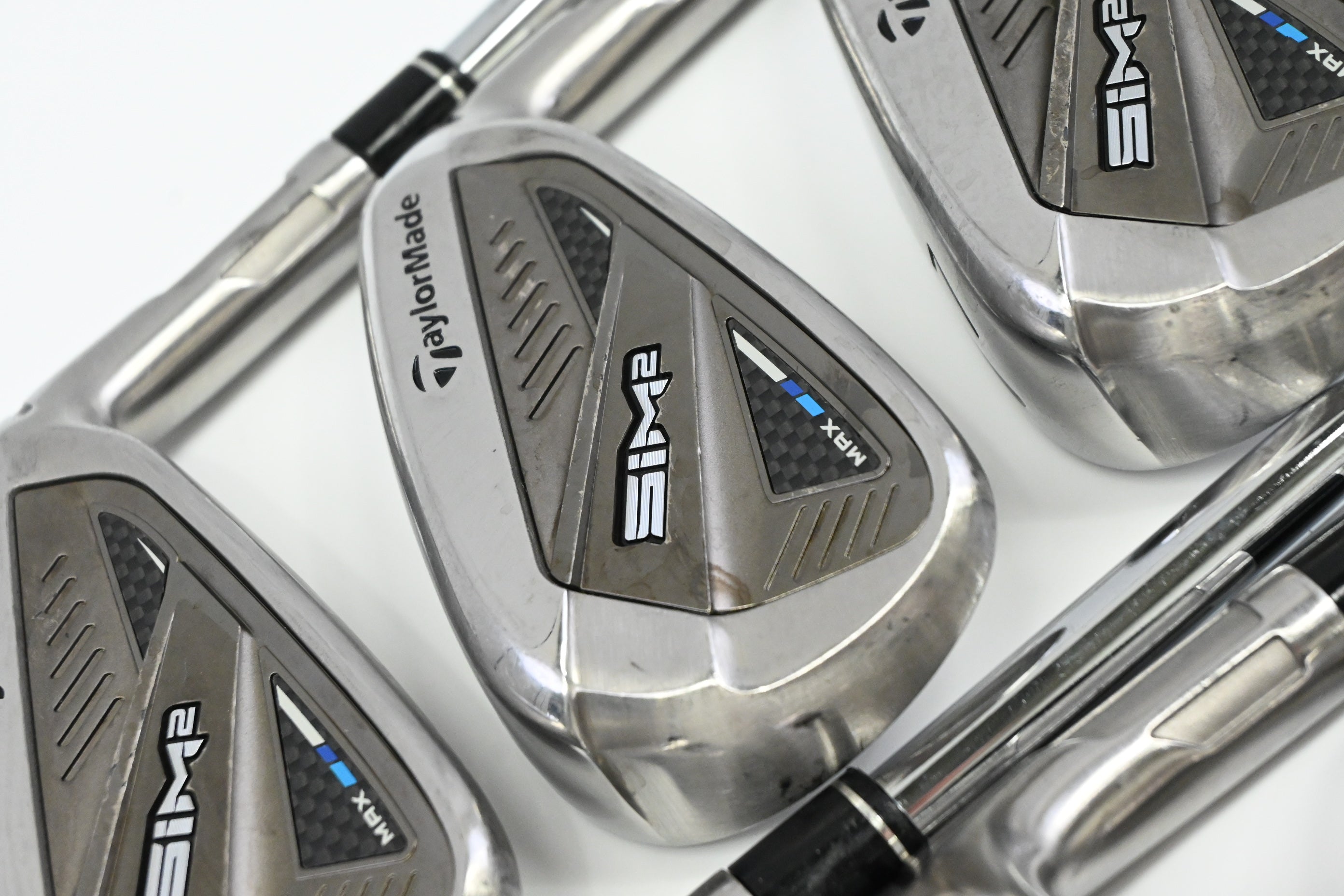 Taylormade SIM2 Max Irons / 5-PW / Stiff Flex KBS Max MT 85 Shafts