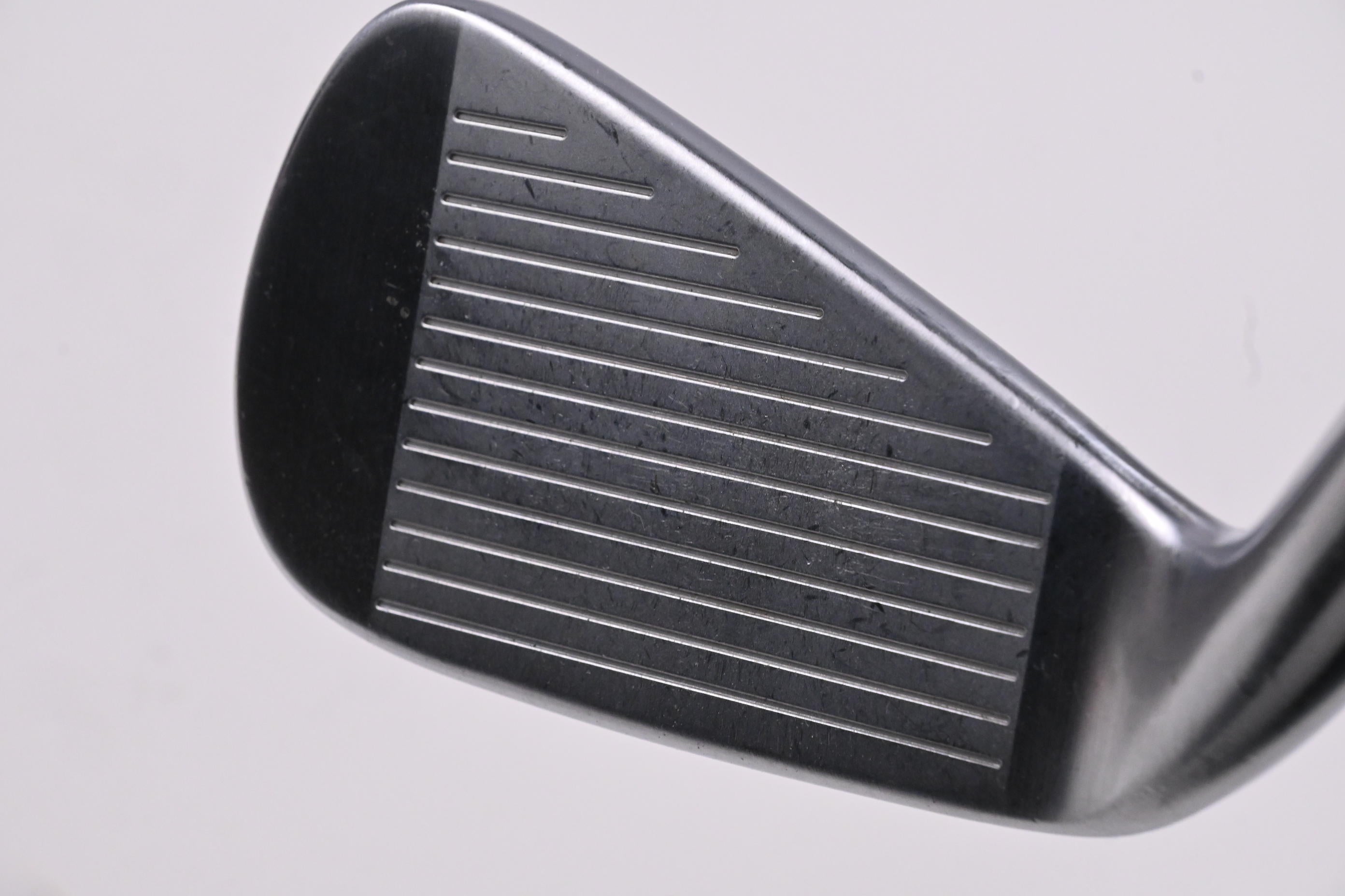 Taylormade P790 2019 #4 iron / 21 Degree / Stiff Flex Dynamic Gold 120 S300