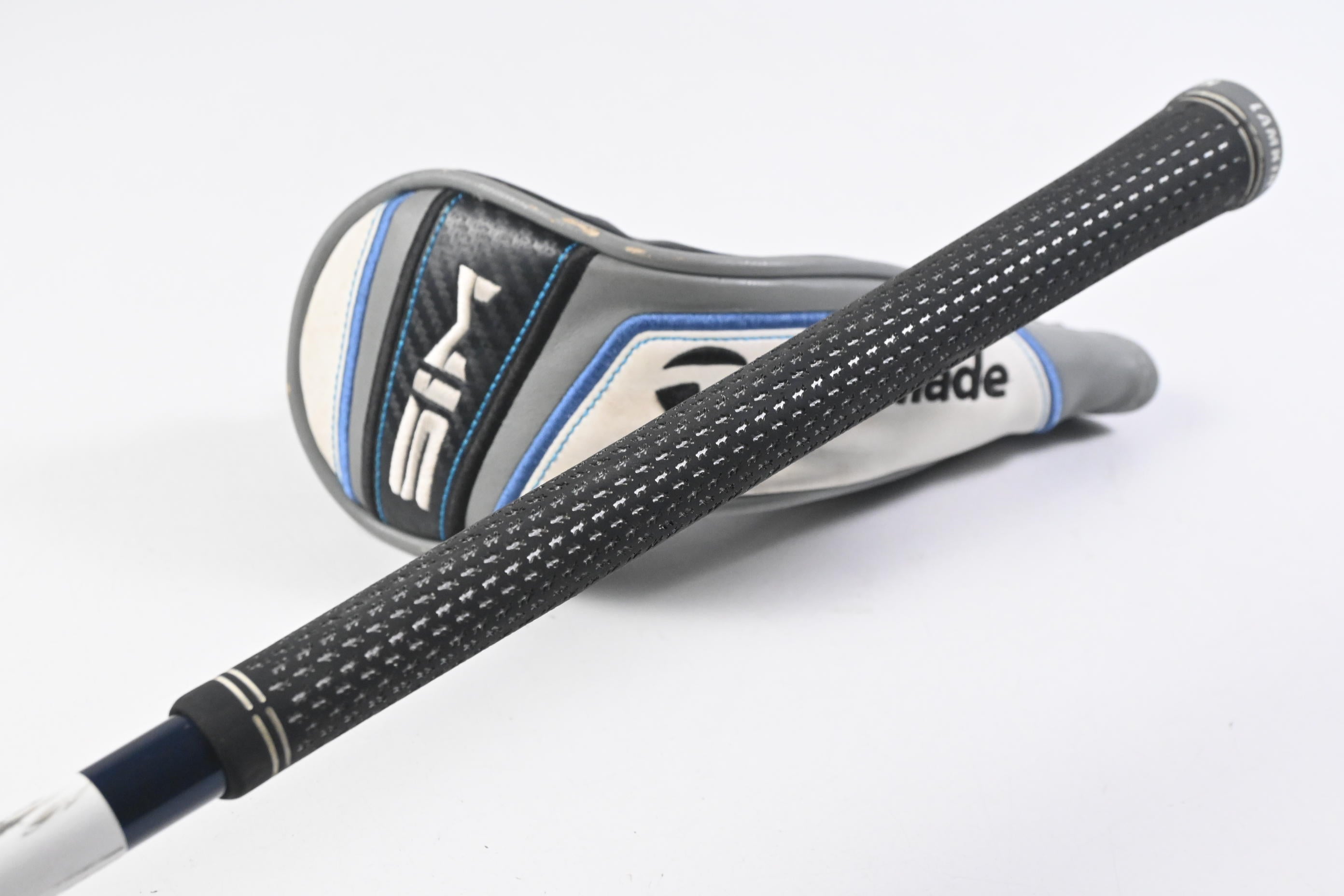 Taylormade SIM Max #3 Hybrid / 19 Degree / Stiff Flex Ventus Blue 7 Shaft