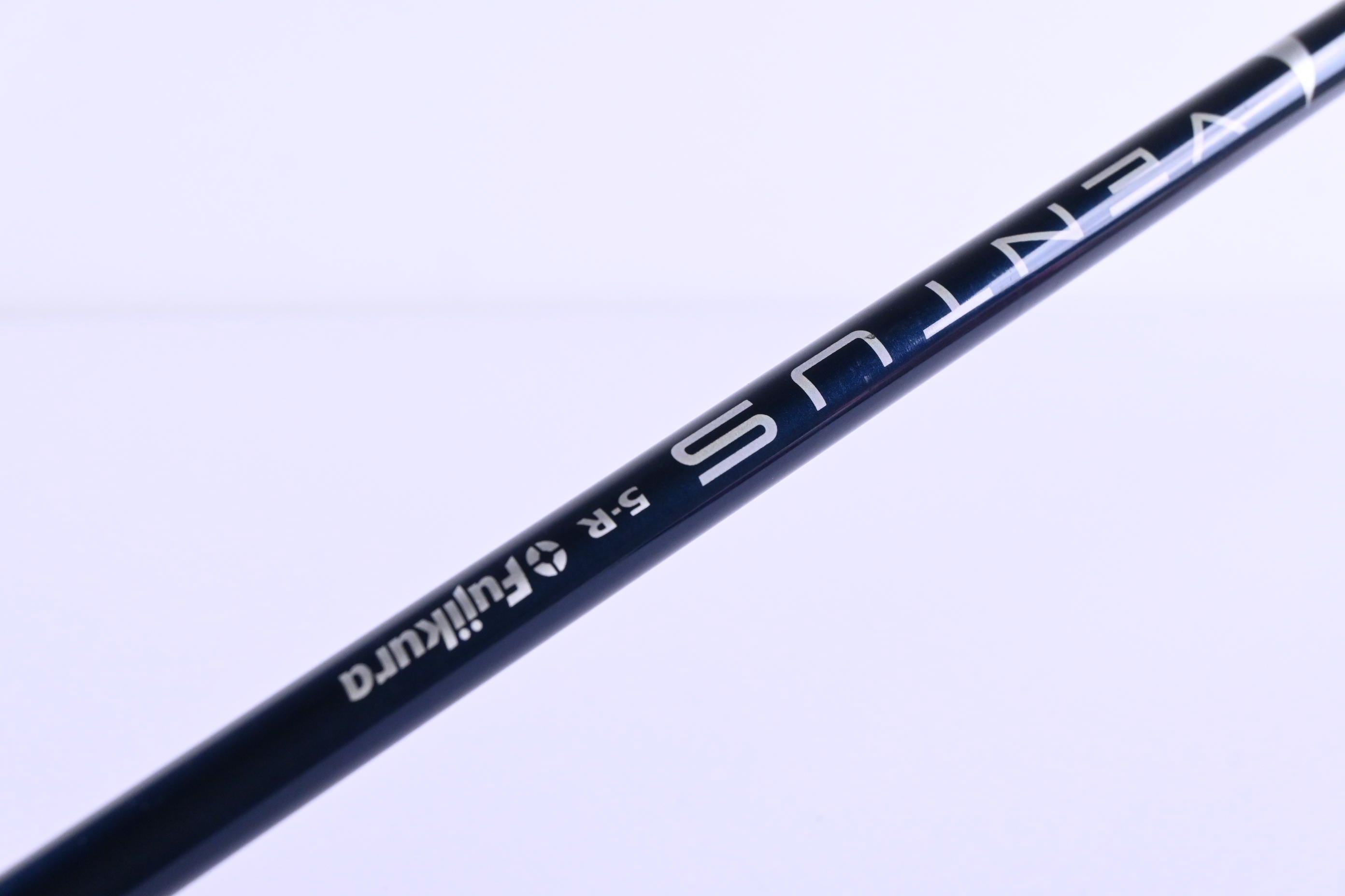 Taylormade SIM2 Max Driver / 10.5 Degree / Regular Flex Fujikura Ventus Blue 5