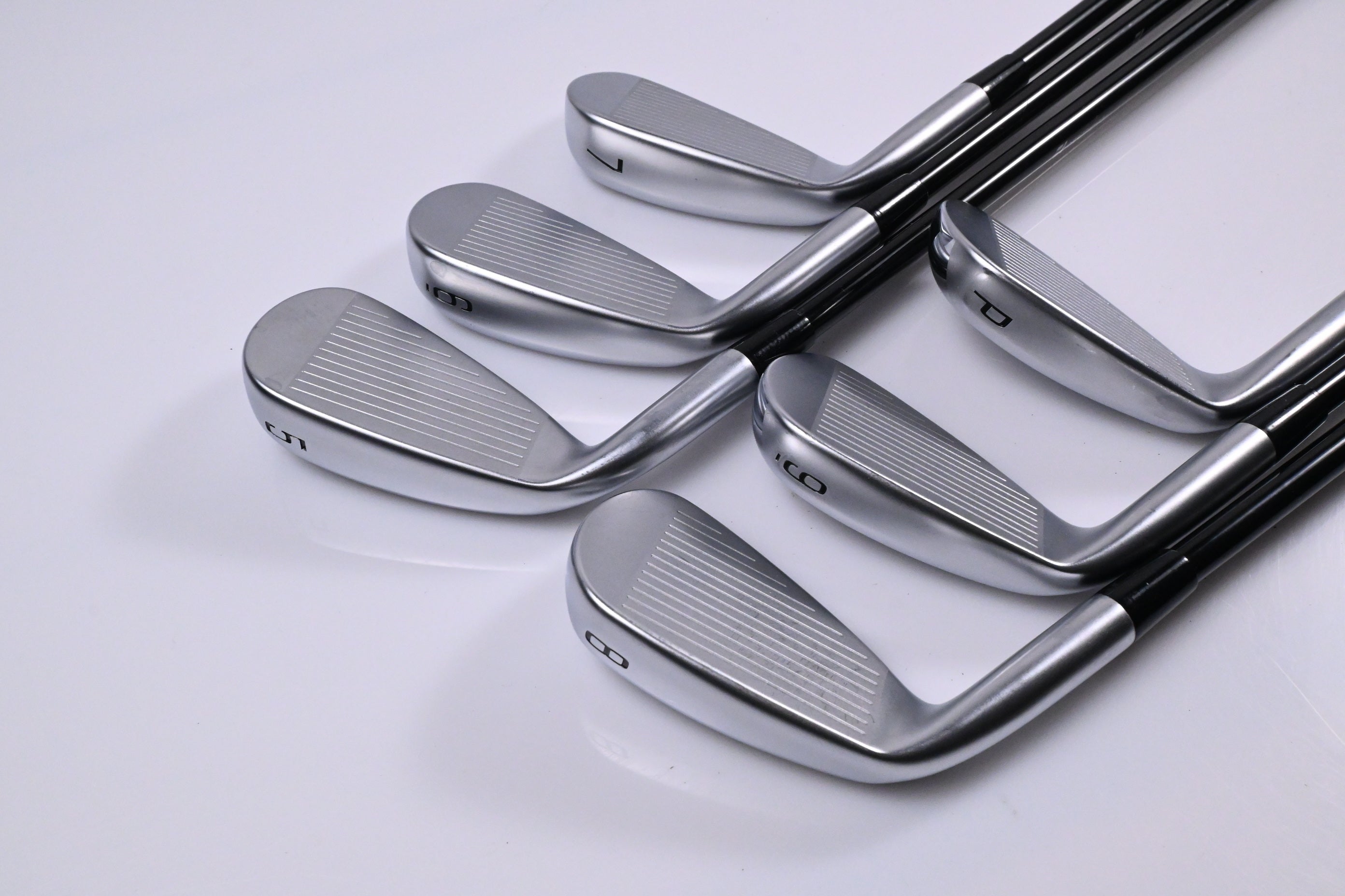 Mizuno JPX 925 Hot Metal Irons / 5-PW / Regular Flex MMT 65 Shafts