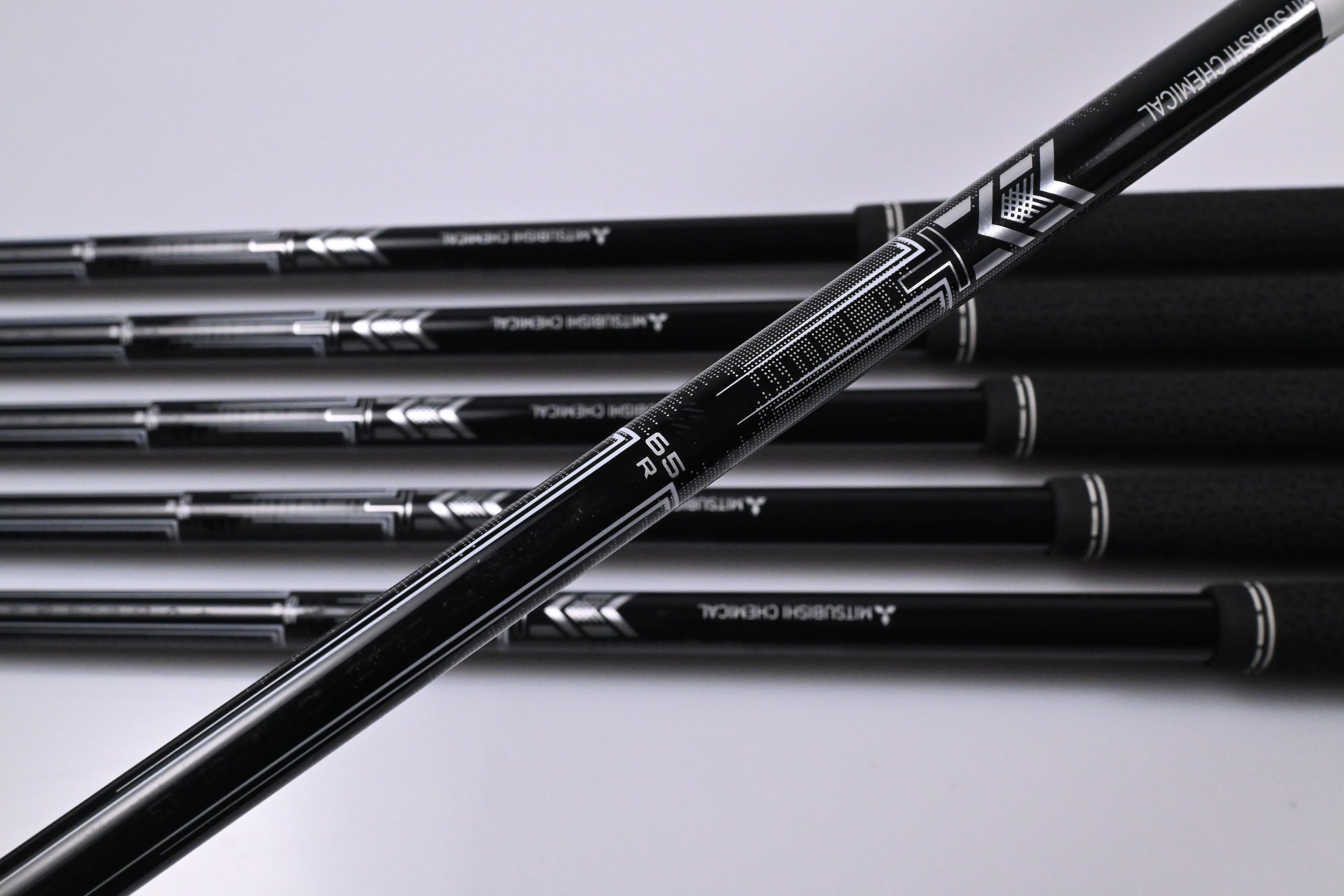 Mizuno JPX 925 Hot Metal Irons / 5-PW / Regular Flex MMT 65 Shafts