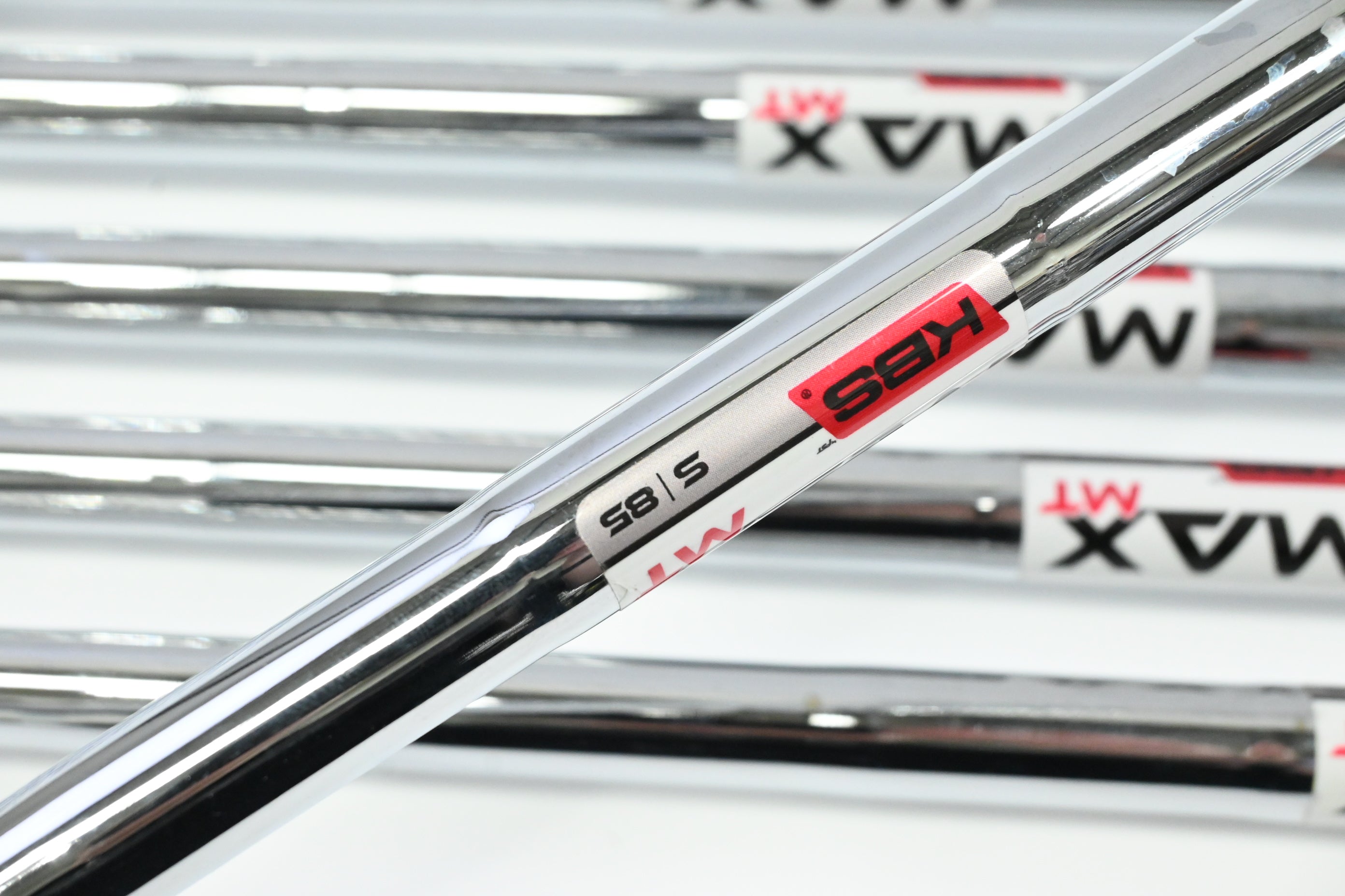 Taylormade SIM2 Max Irons / 5-PW / Stiff Flex KBS Max MT 85 Shafts