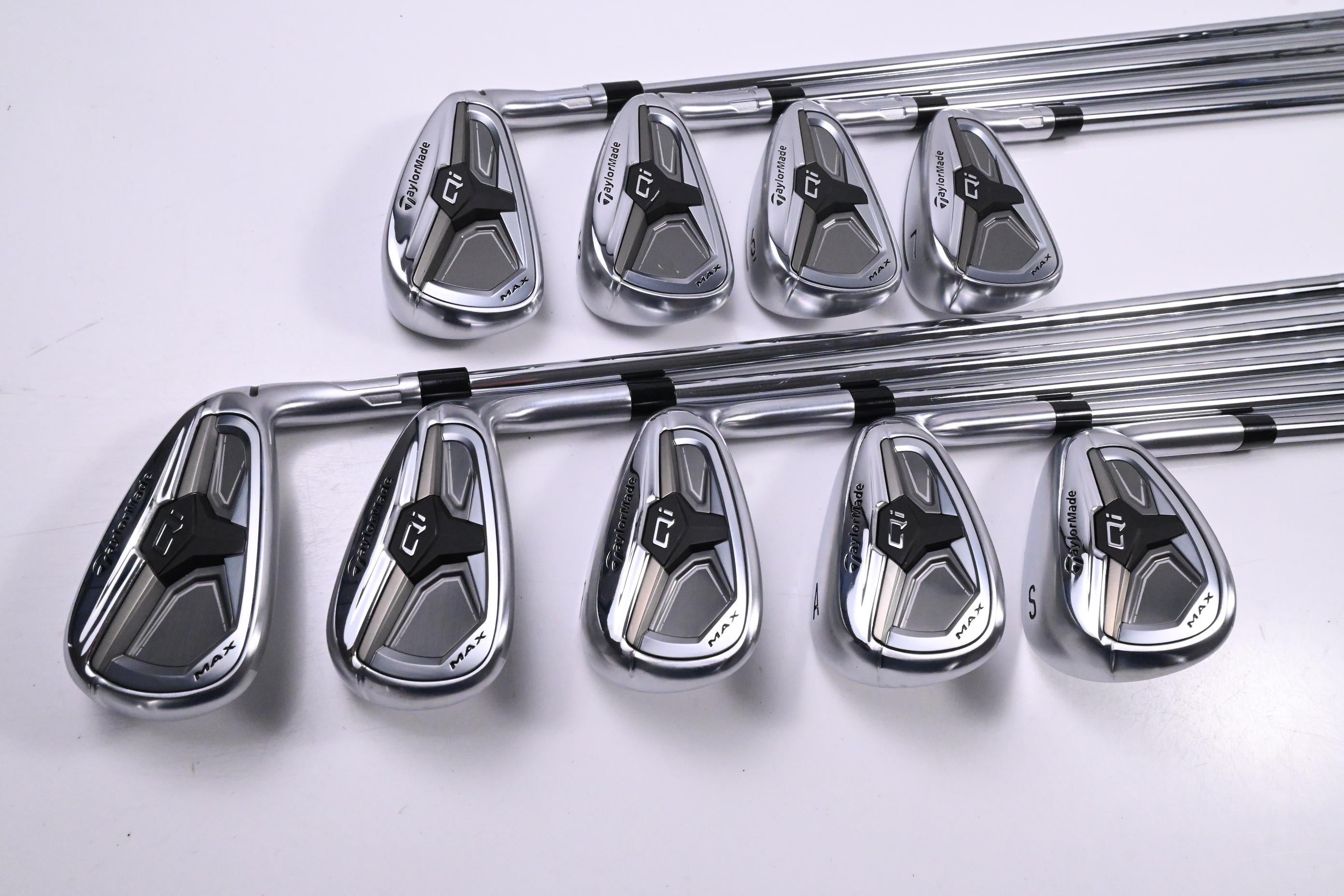 Taylormade Qi Max Irons / 4-PW+AW+SW / Regular Flex KBS Max MT 85 Shafts