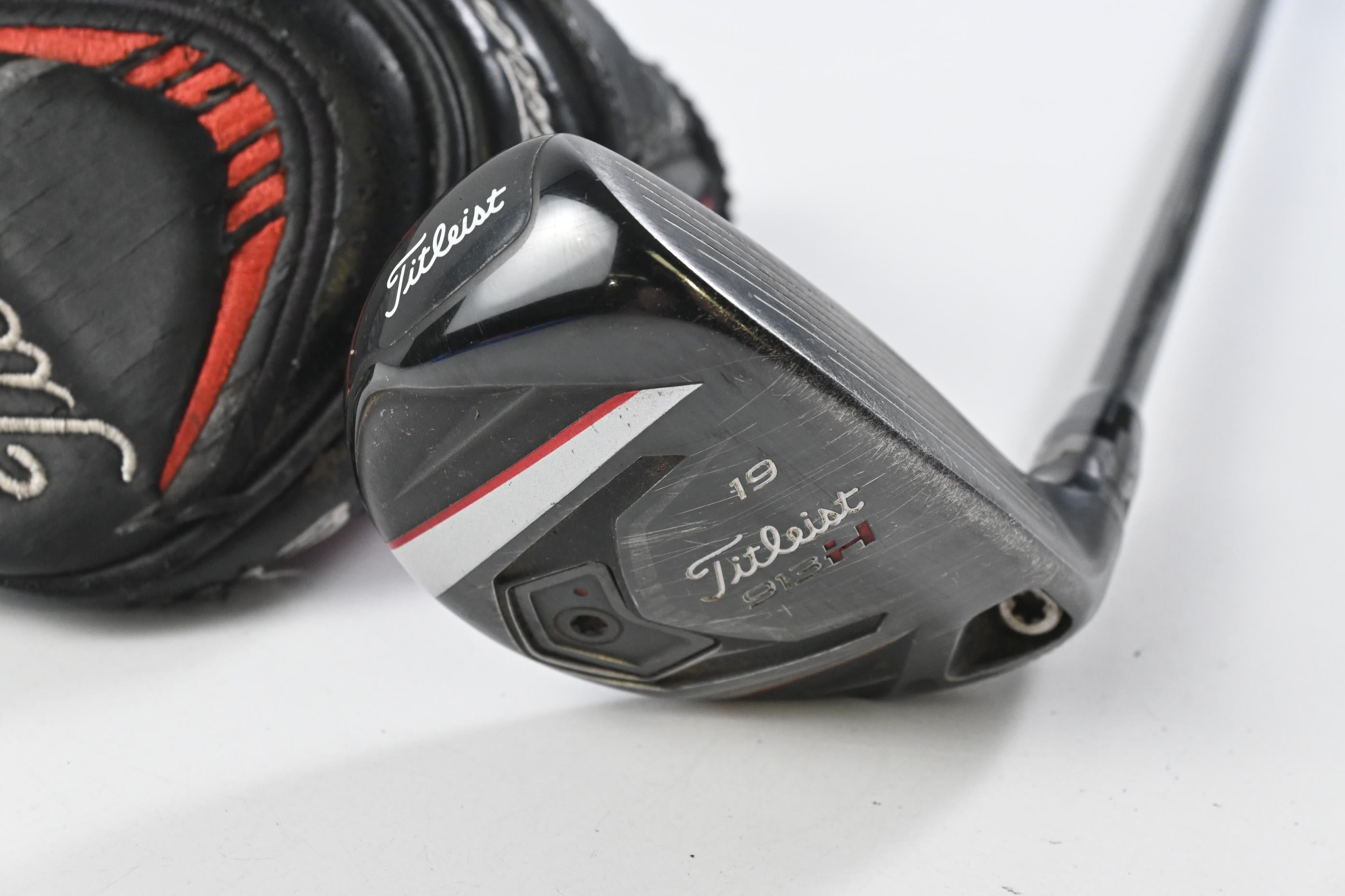 Titleist 913H #3 Hybrid / 19 Degree / Stiff Flex Aldila RIP Phenom 80 Shaft