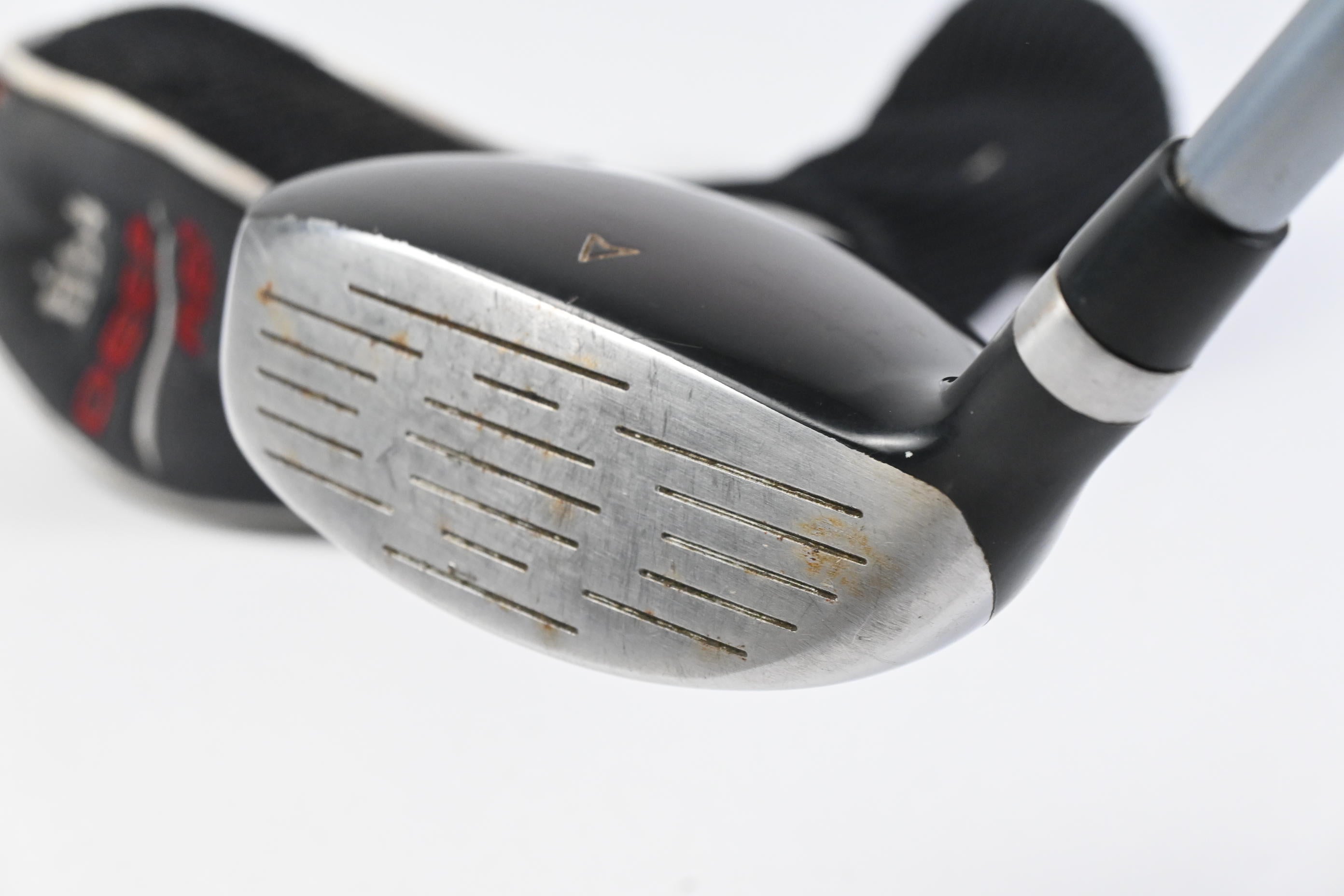 Wilson Deep Red #3 Hybrid / 19 Degree / Regular Flex Fujikura Shaft