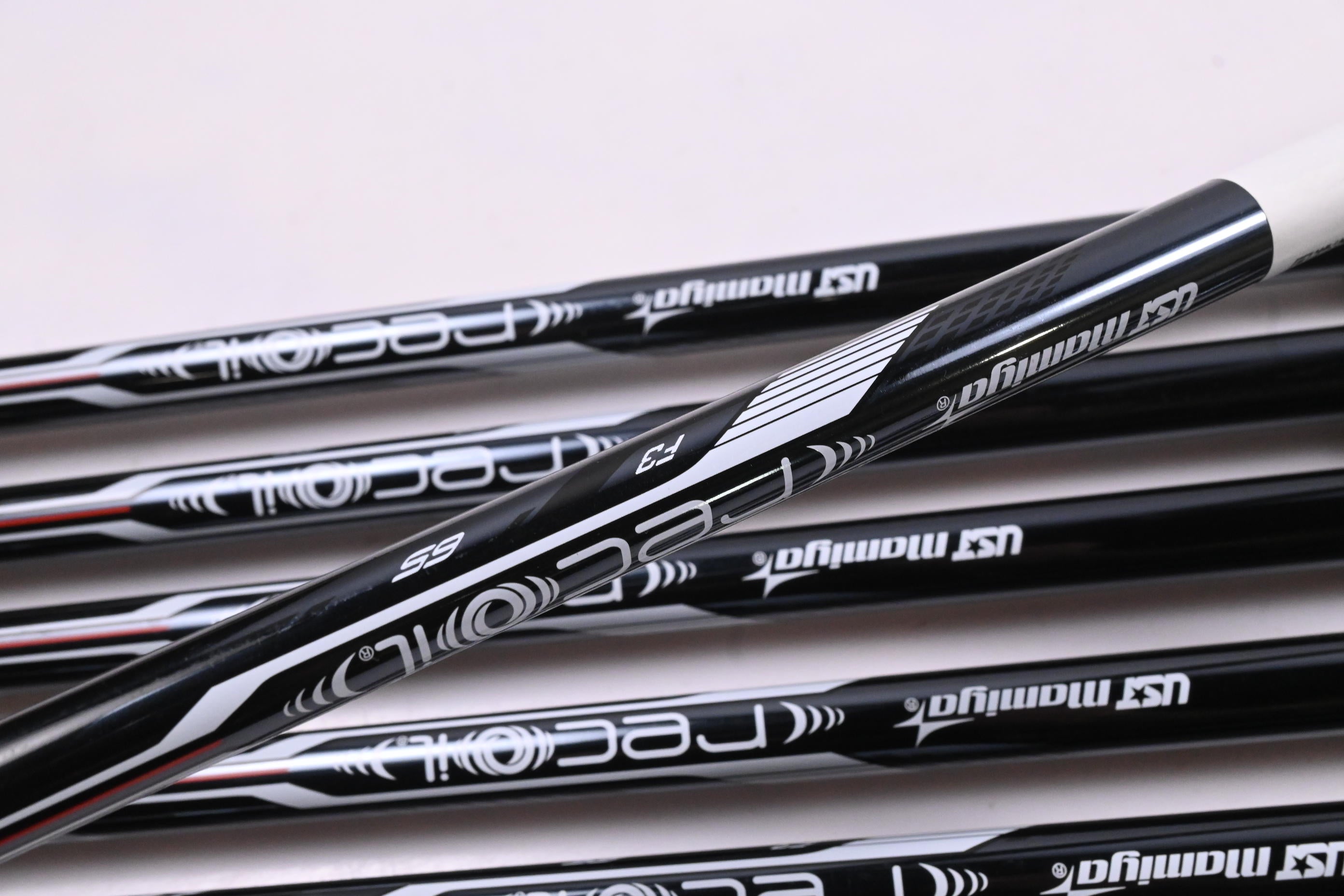 Caley 01 Irons / 4-PW / Regular Flex UST Recoil Dart 65 Shafts