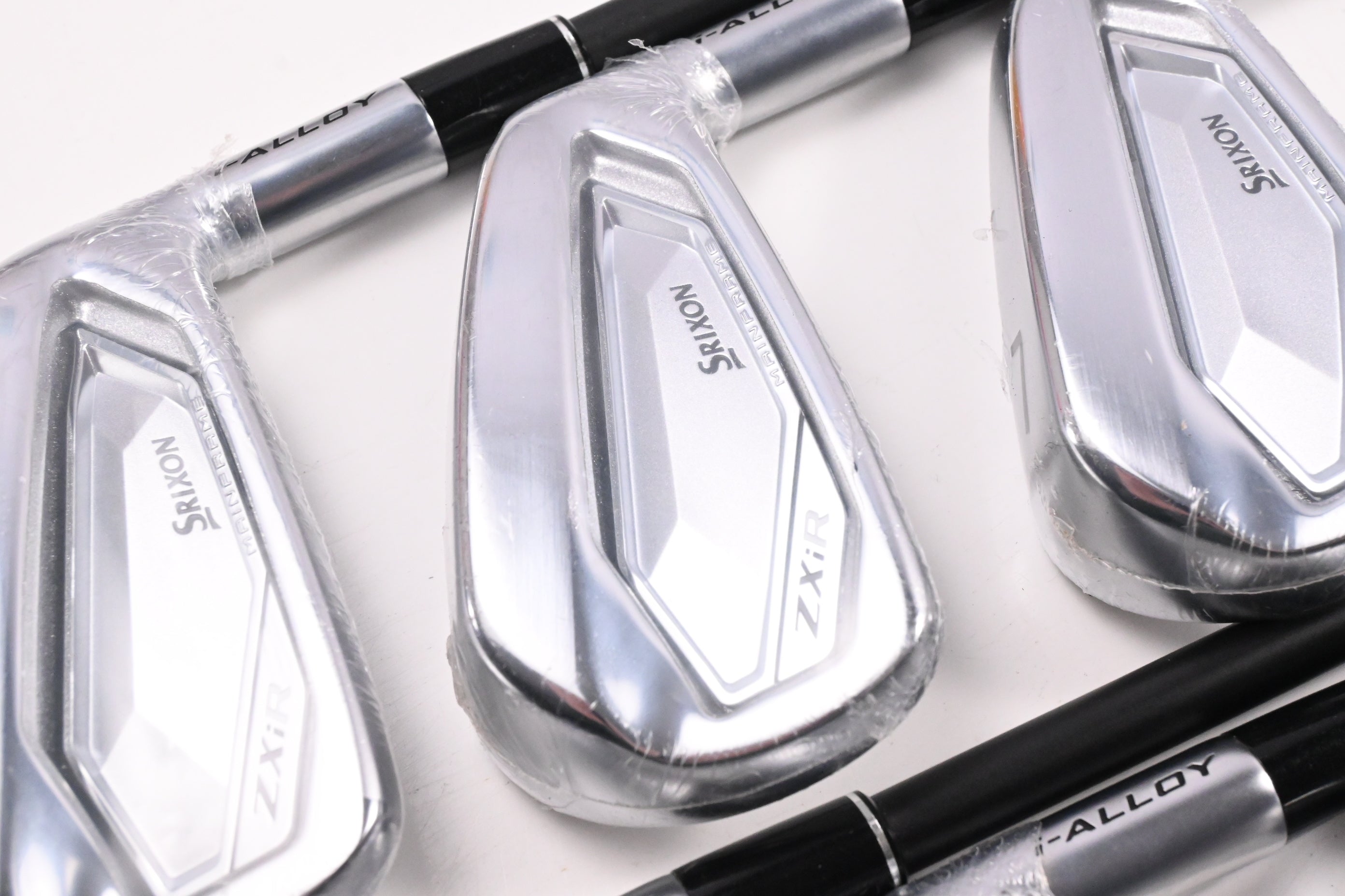 Srixon ZXiR Irons / 5-PW / Regular Flex KBS PGI 60 Shafts