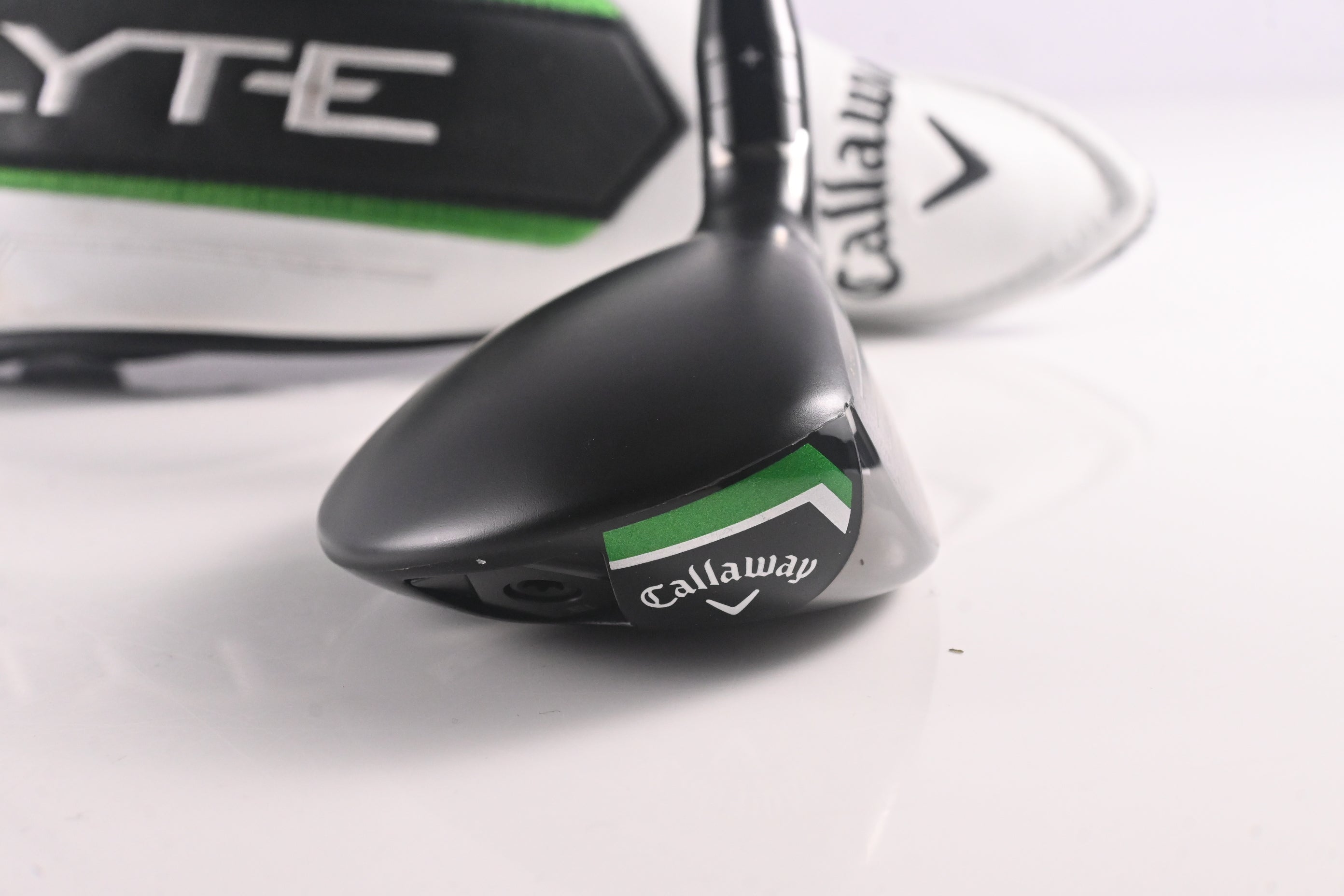 Callaway Elyte #4 Hybrid / 22 Degree / Regular Flex Denali Charcoal 60 Shaft