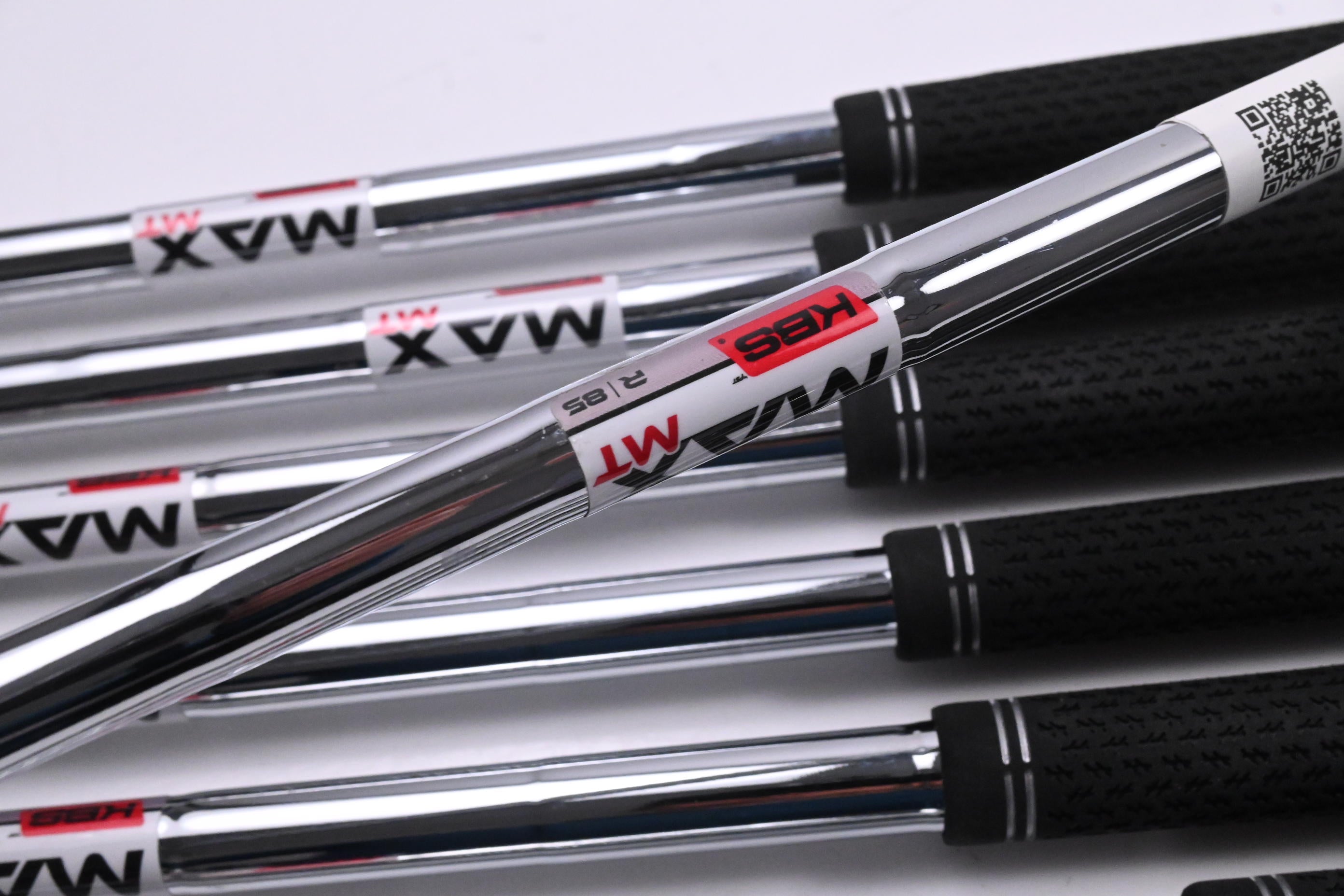 Taylormade Qi Max Irons / 4-PW+AW+SW / Regular Flex KBS Max MT 85 Shafts