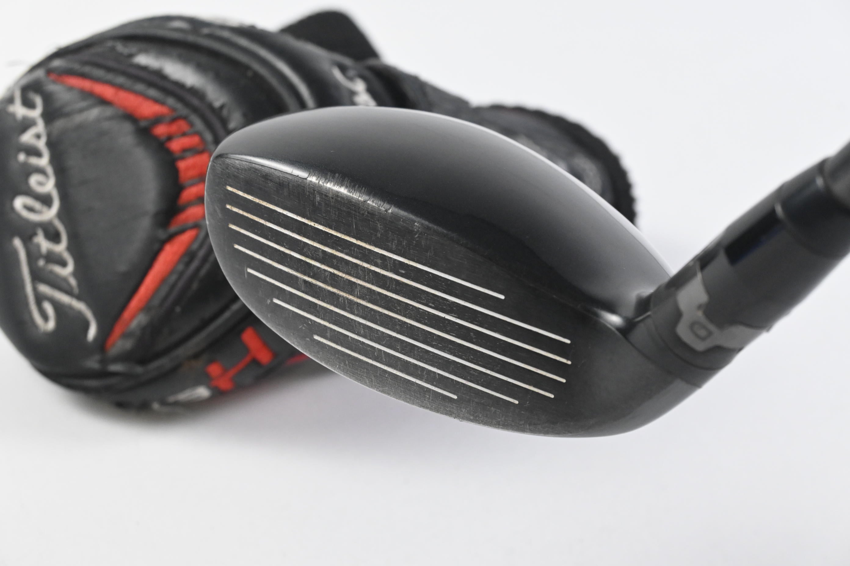 Titleist 913H #3 Hybrid / 19 Degree / Stiff Flex Aldila RIP Phenom 80 Shaft