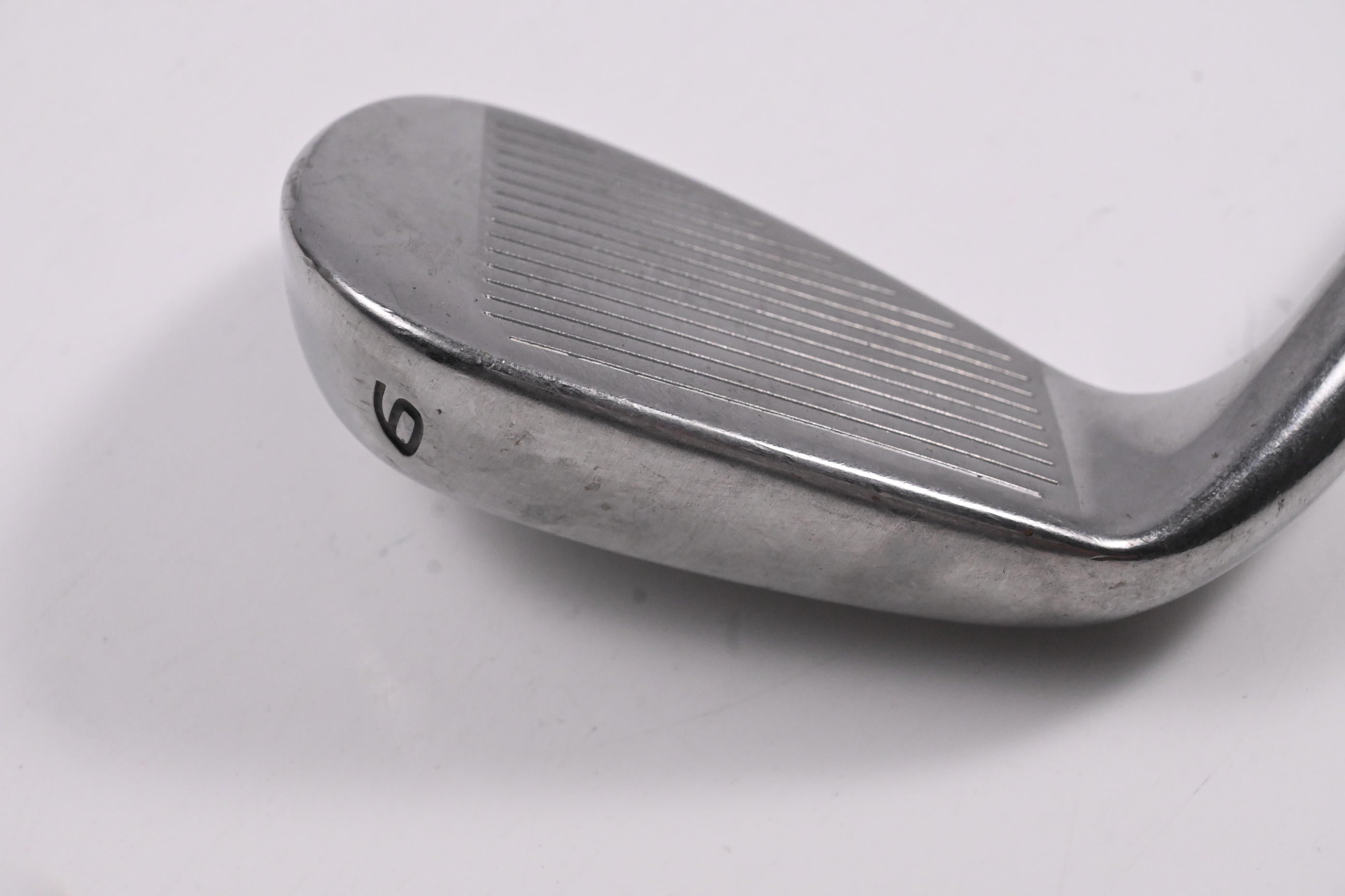 Taylormade M2 2017 #9 Iron / 40 Degree / Regular Flex Reax 88 Shaft