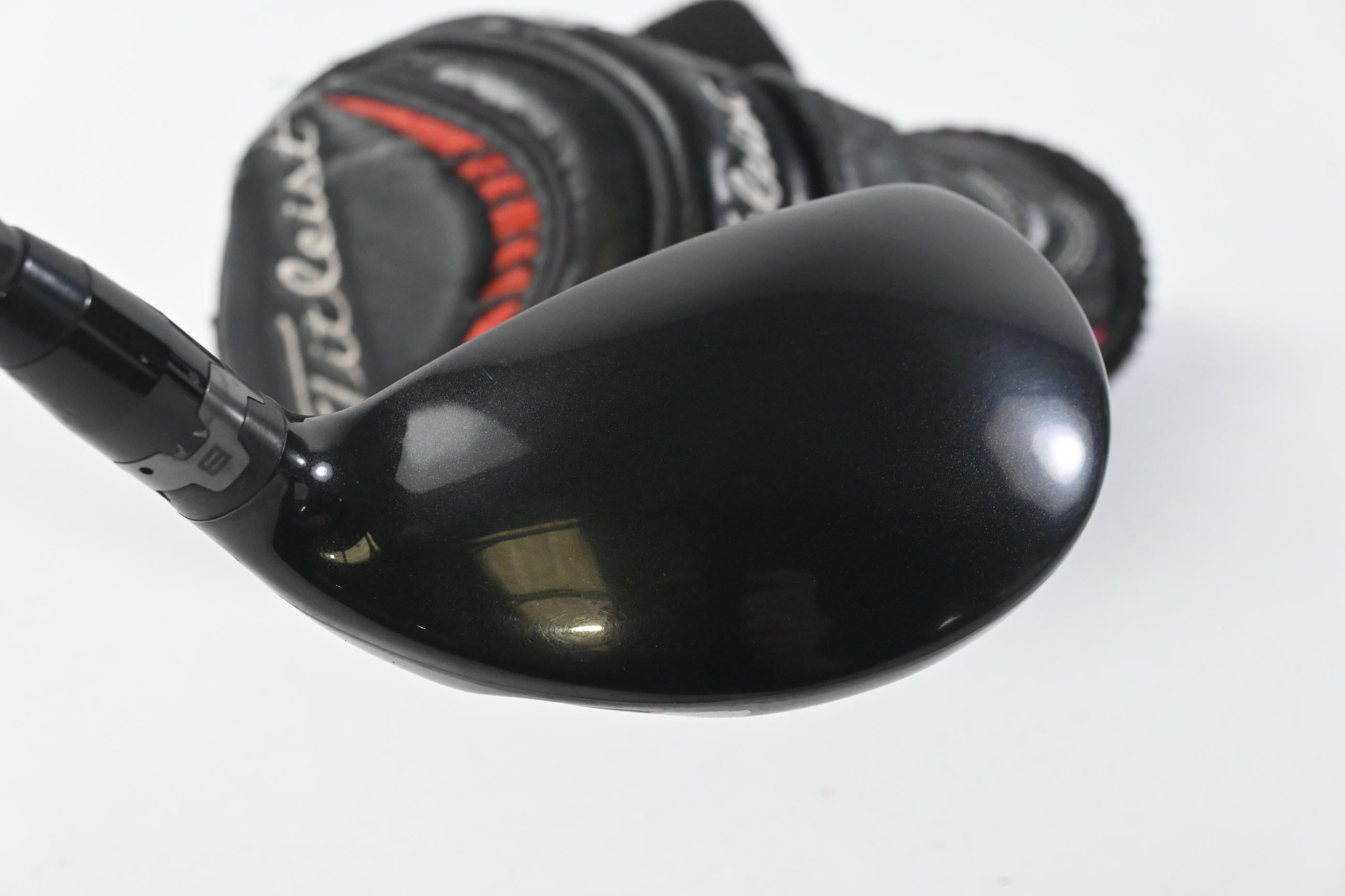 Titleist 913H #3 Hybrid / 19 Degree / Stiff Flex Aldila RIP Phenom 80 Shaft