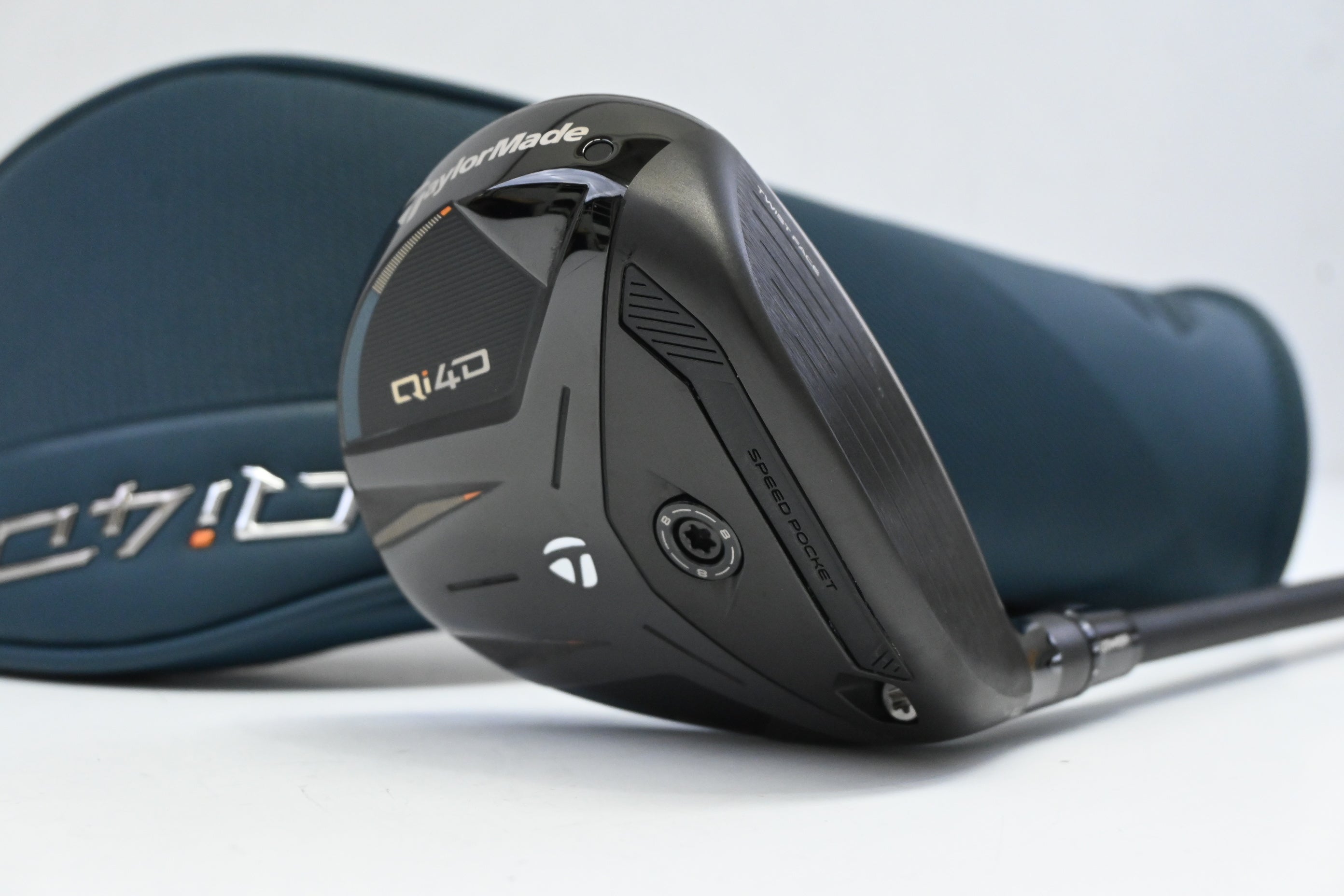 Taylormade Qi4D #5 Wood / 18 Degree / Stiff Flex Taylormade Reax Sliver 65 Shaft
