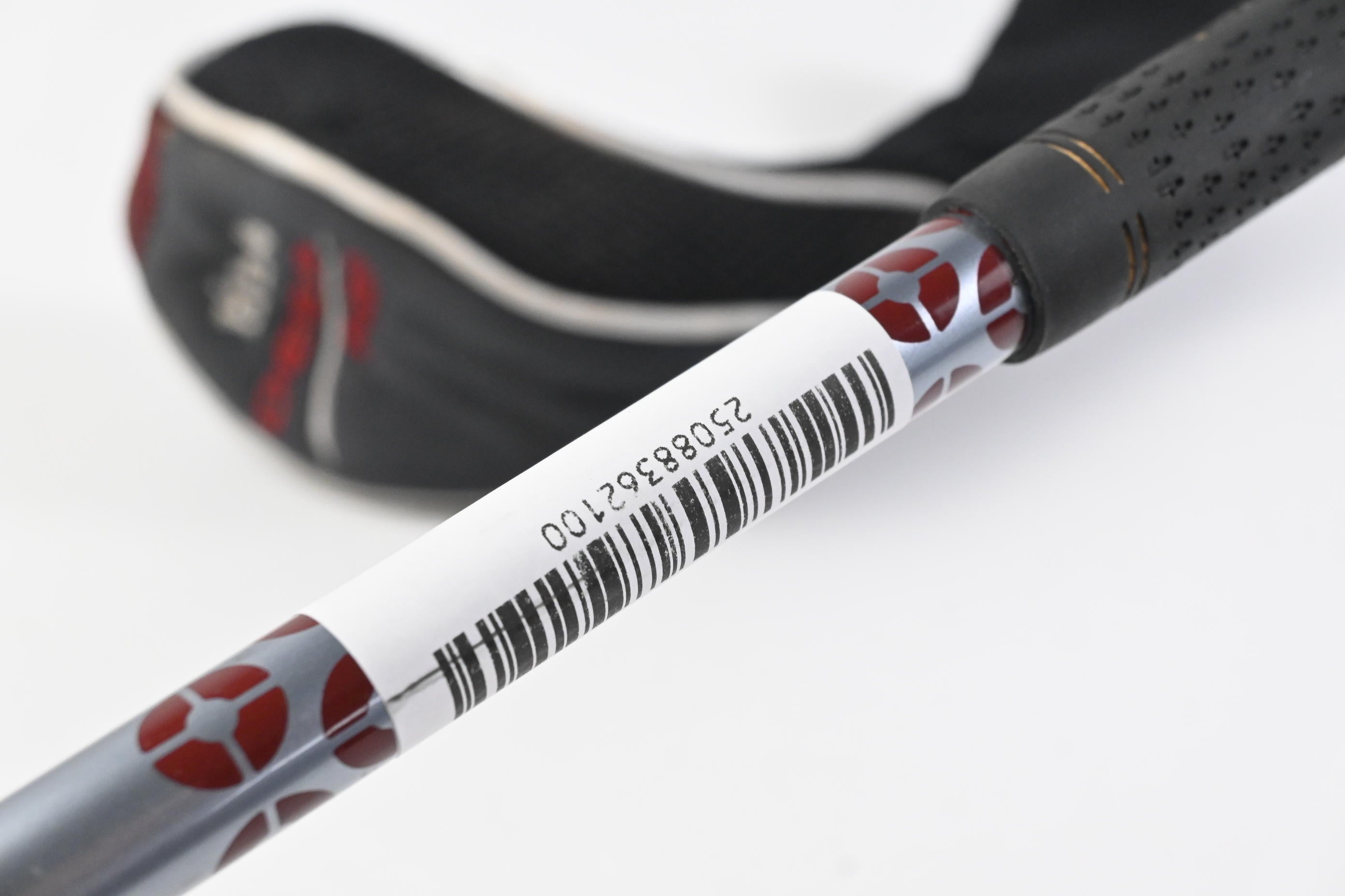 Wilson Deep Red #3 Hybrid / 19 Degree / Regular Flex Fujikura Shaft