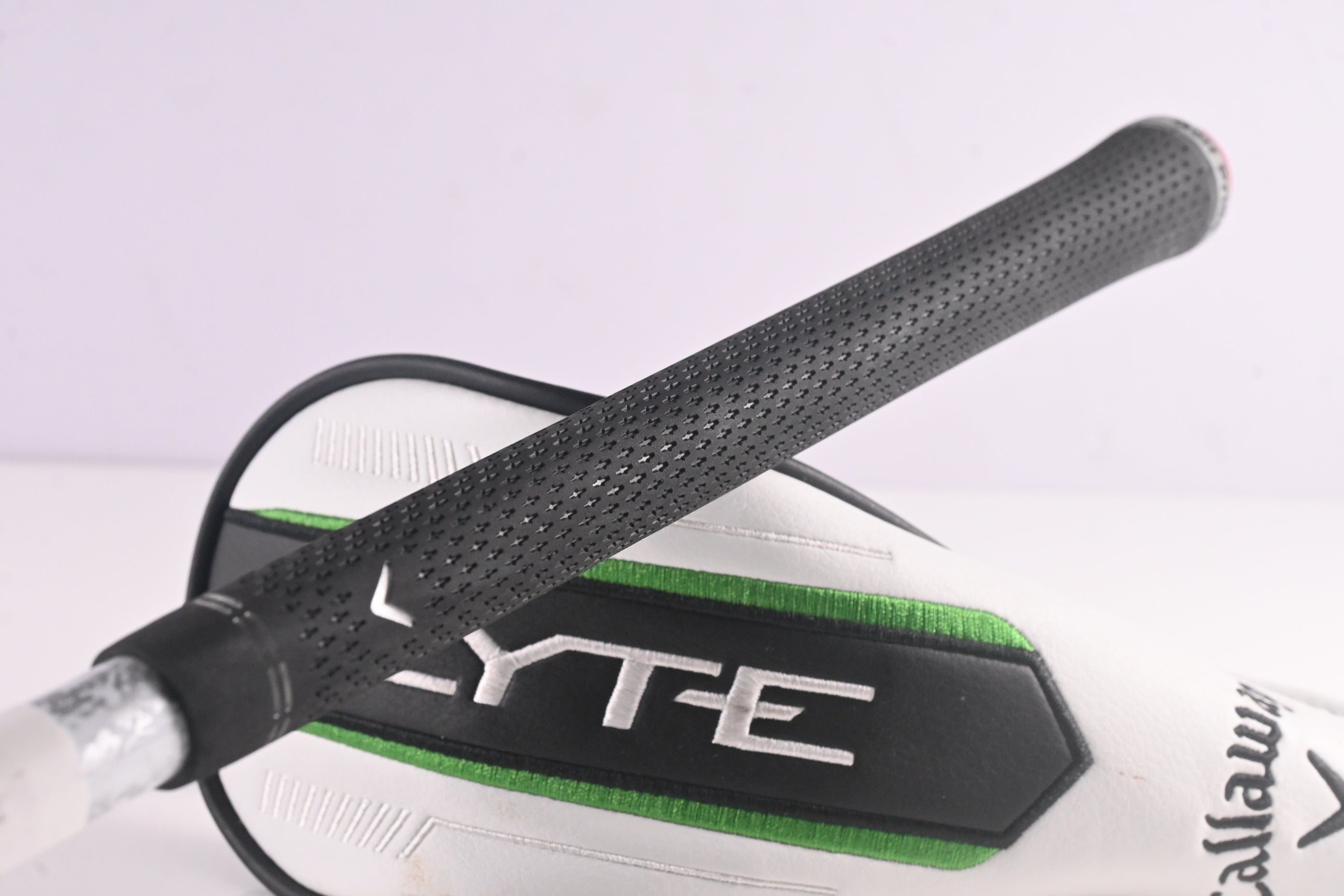 Callaway Elyte #4 Hybrid / 22 Degree / Regular Flex Denali Charcoal 60 Shaft
