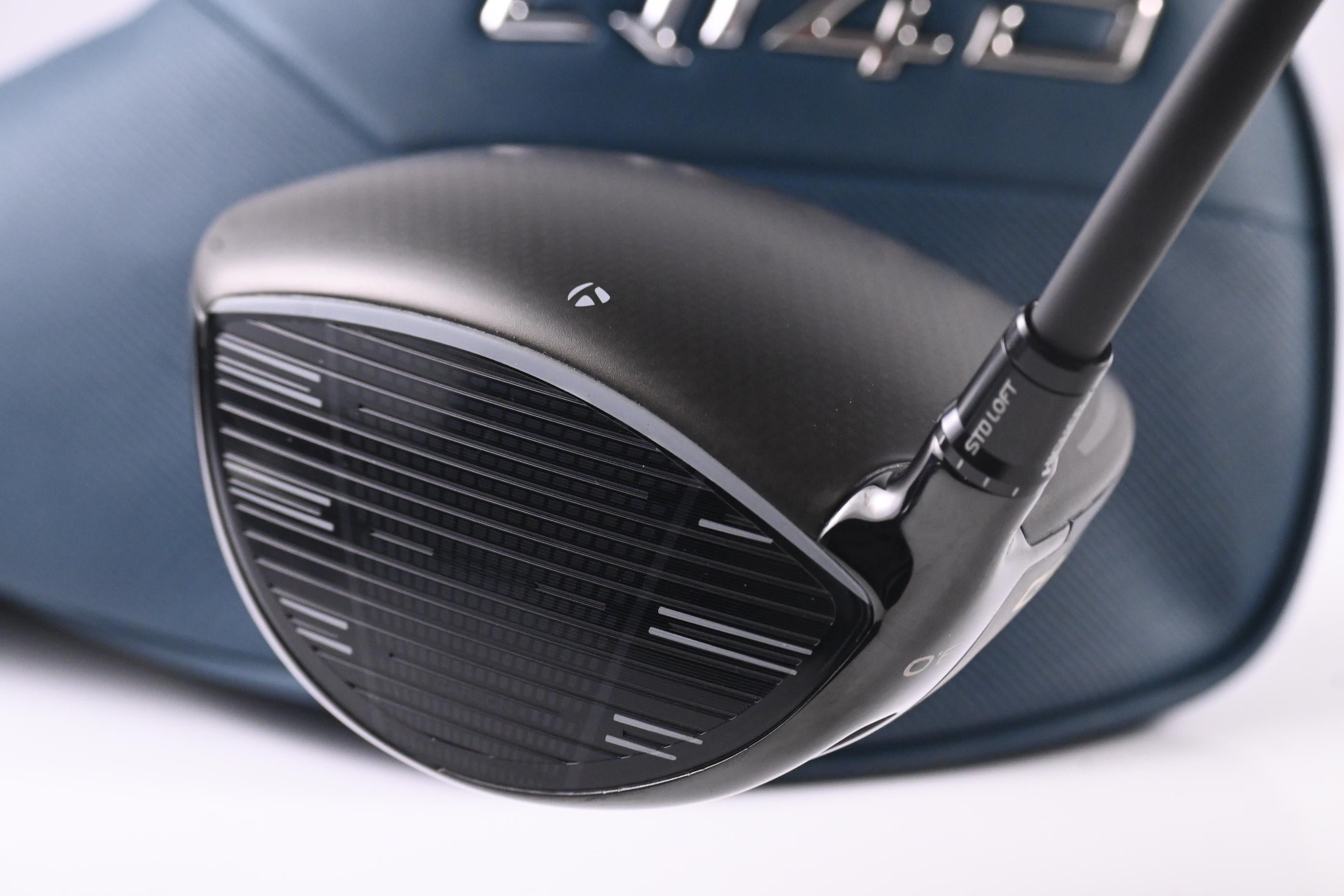 Taylormade Qi4D Driver / 9 Degree / Stiff Flex REAX Blue 50 Shaft