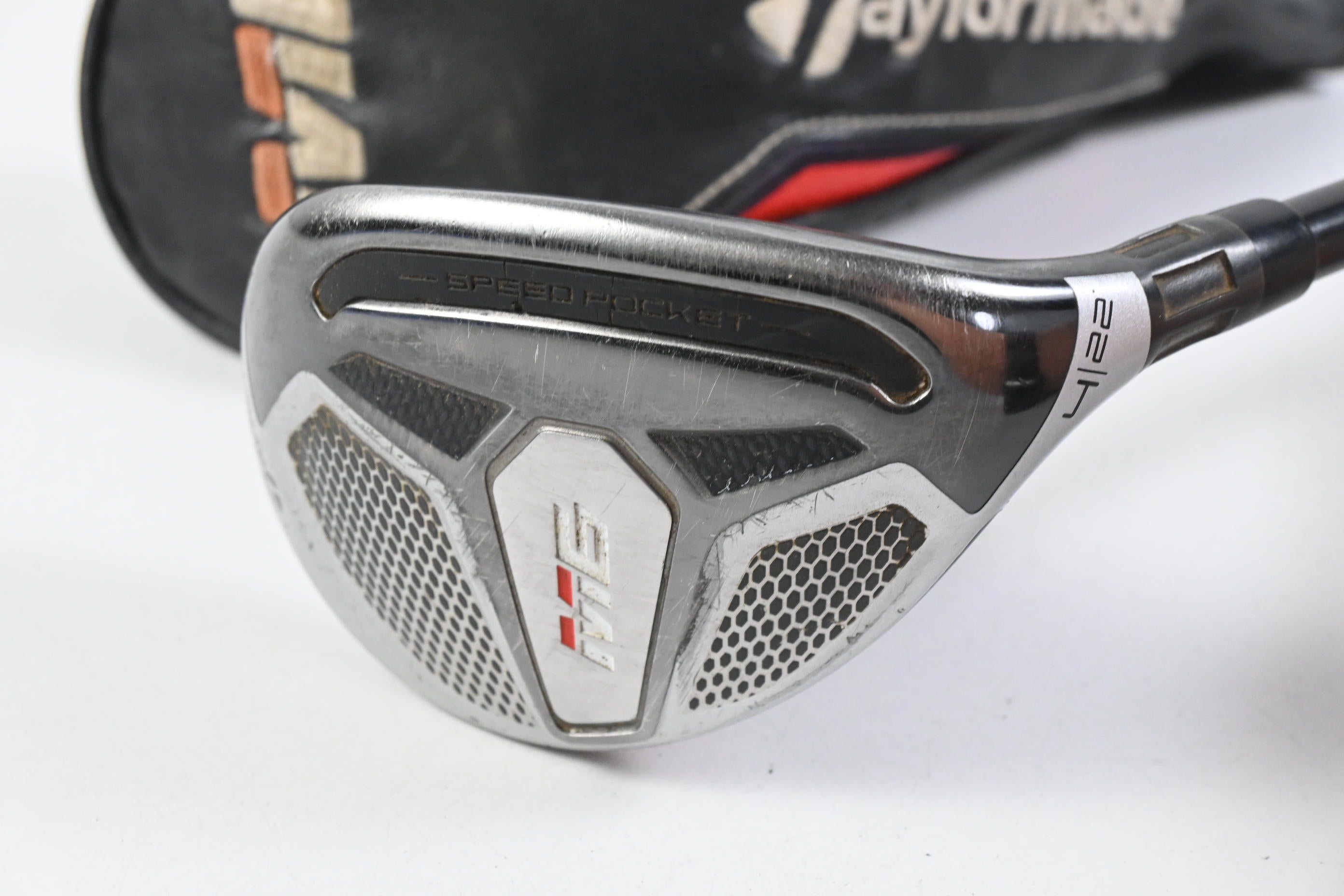 Taylormade M6 #4 Hybrid / 22 Degree / Regular Flex Fujikura Atmos Orange 6 Shaft