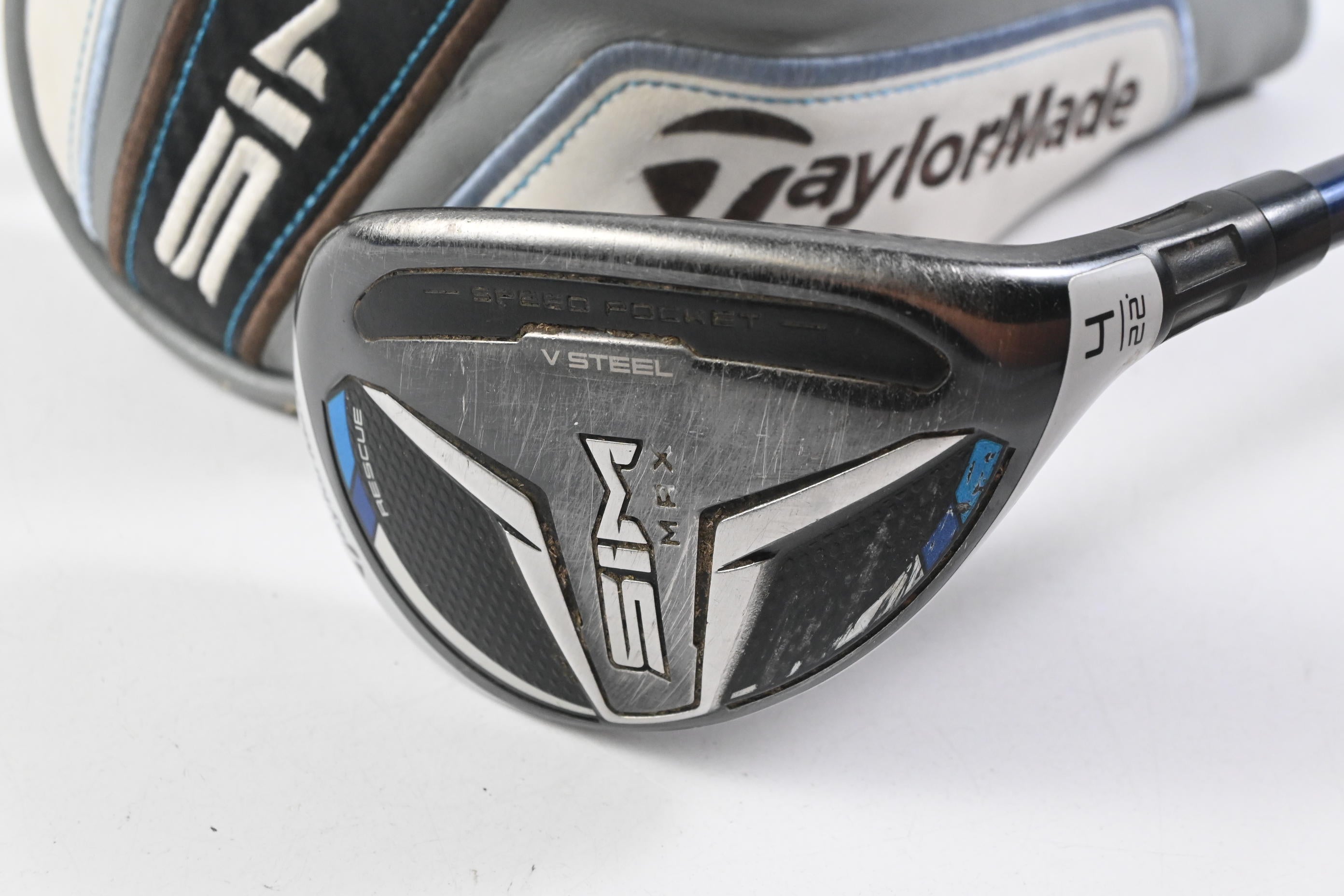 Taylormade SIM Max #4 Hybrid / 22 Degree / Regular Flex Ventus Blue 6 Shaft