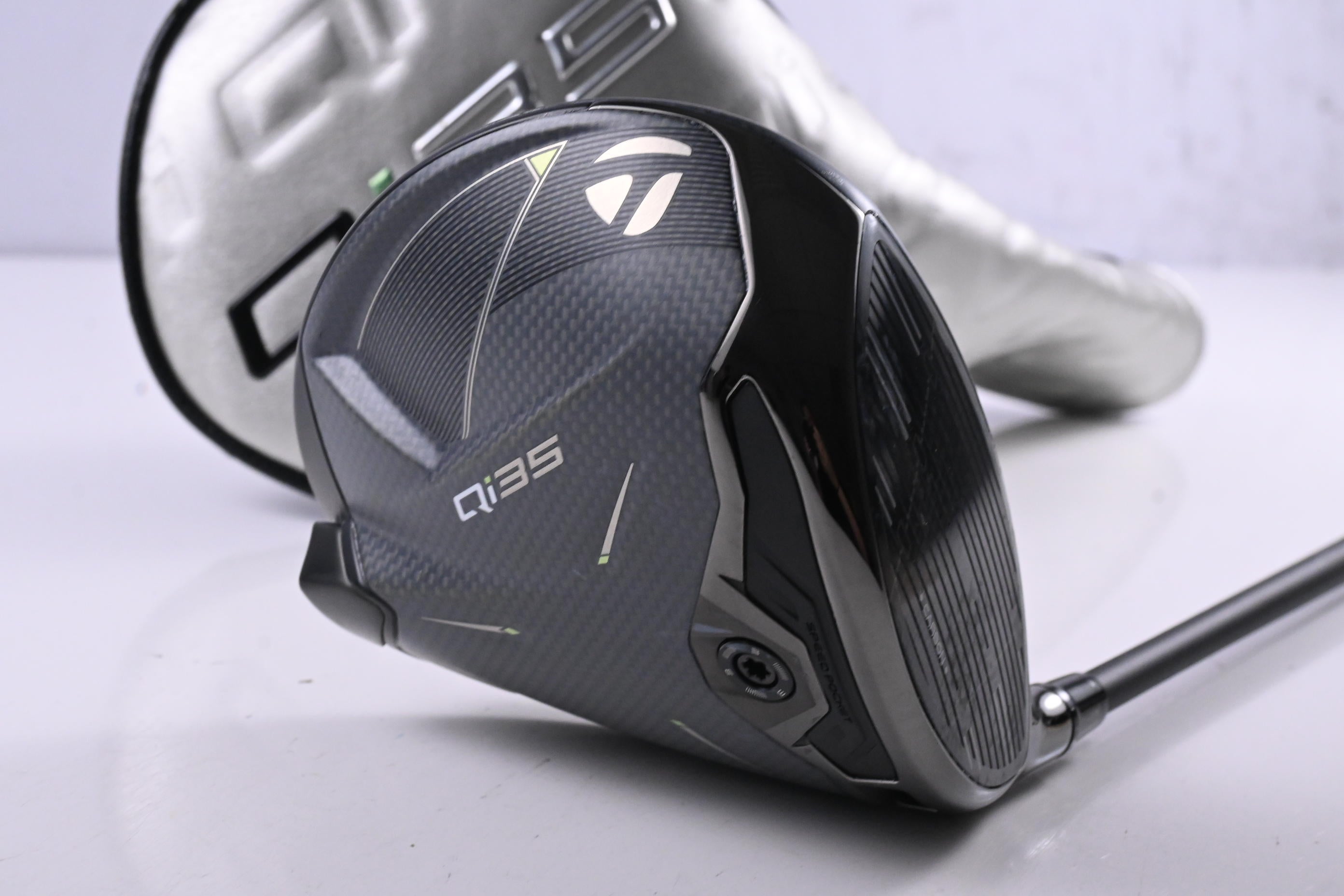Taylormade Qi35 Driver / 9 Degree / X-Flex HZRDUS Black 60 Shaft
