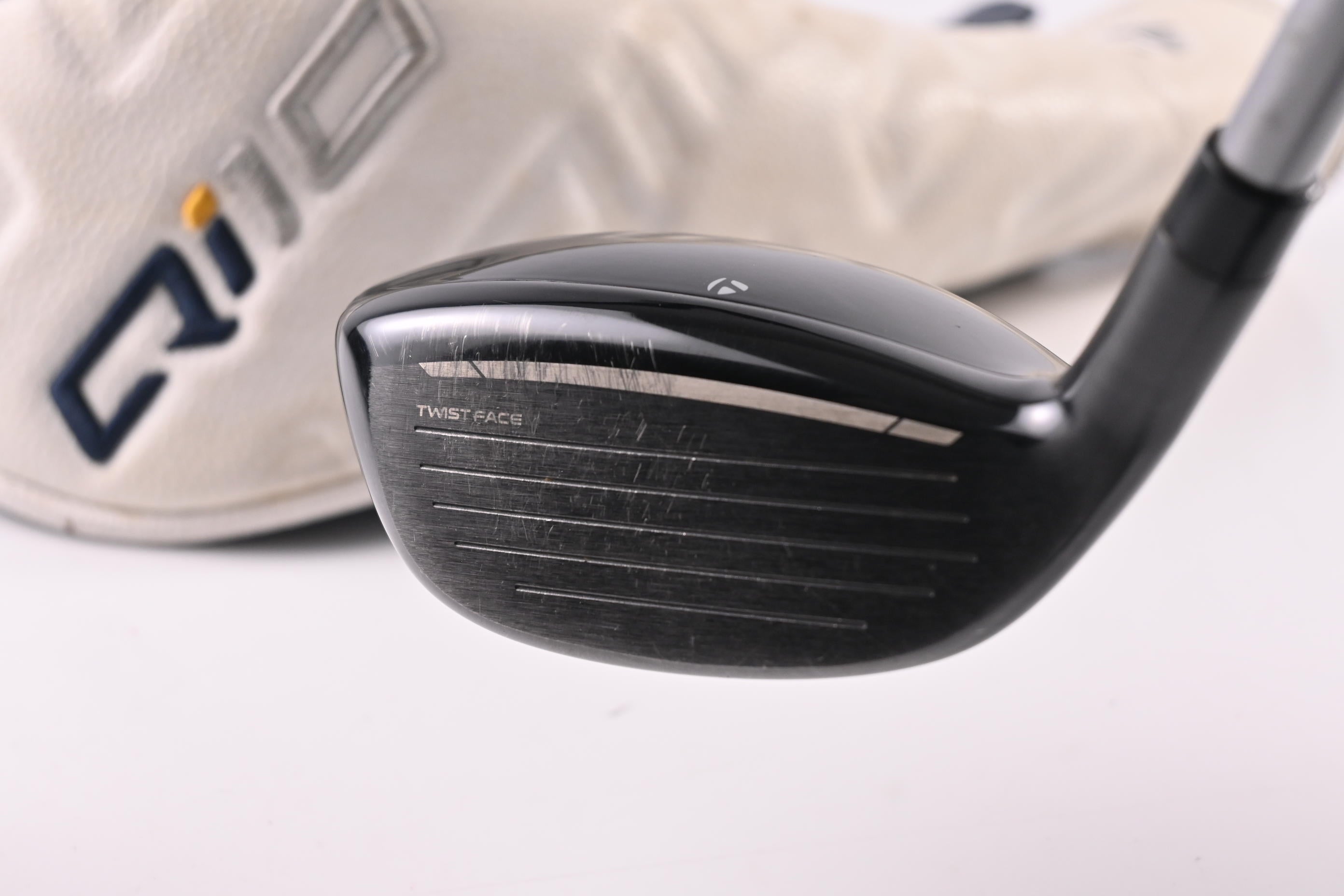 Taylormade Qi10 #6 Hybrid / 28 Degree / Regular Flex Fujikura SpeederNX TCS 50