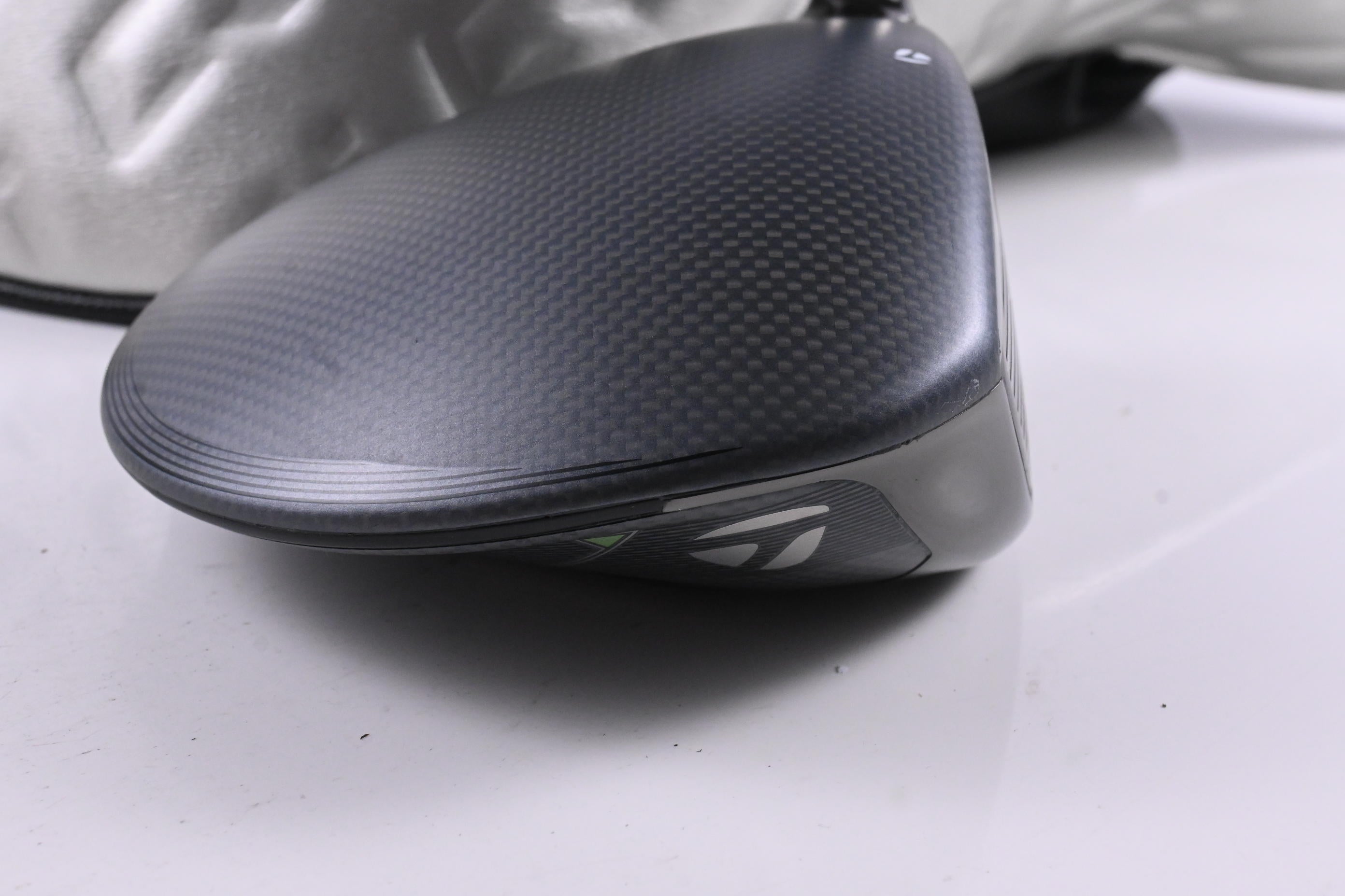Taylormade Qi35 Driver / 9 Degree / X-Flex HZRDUS Black 60 Shaft
