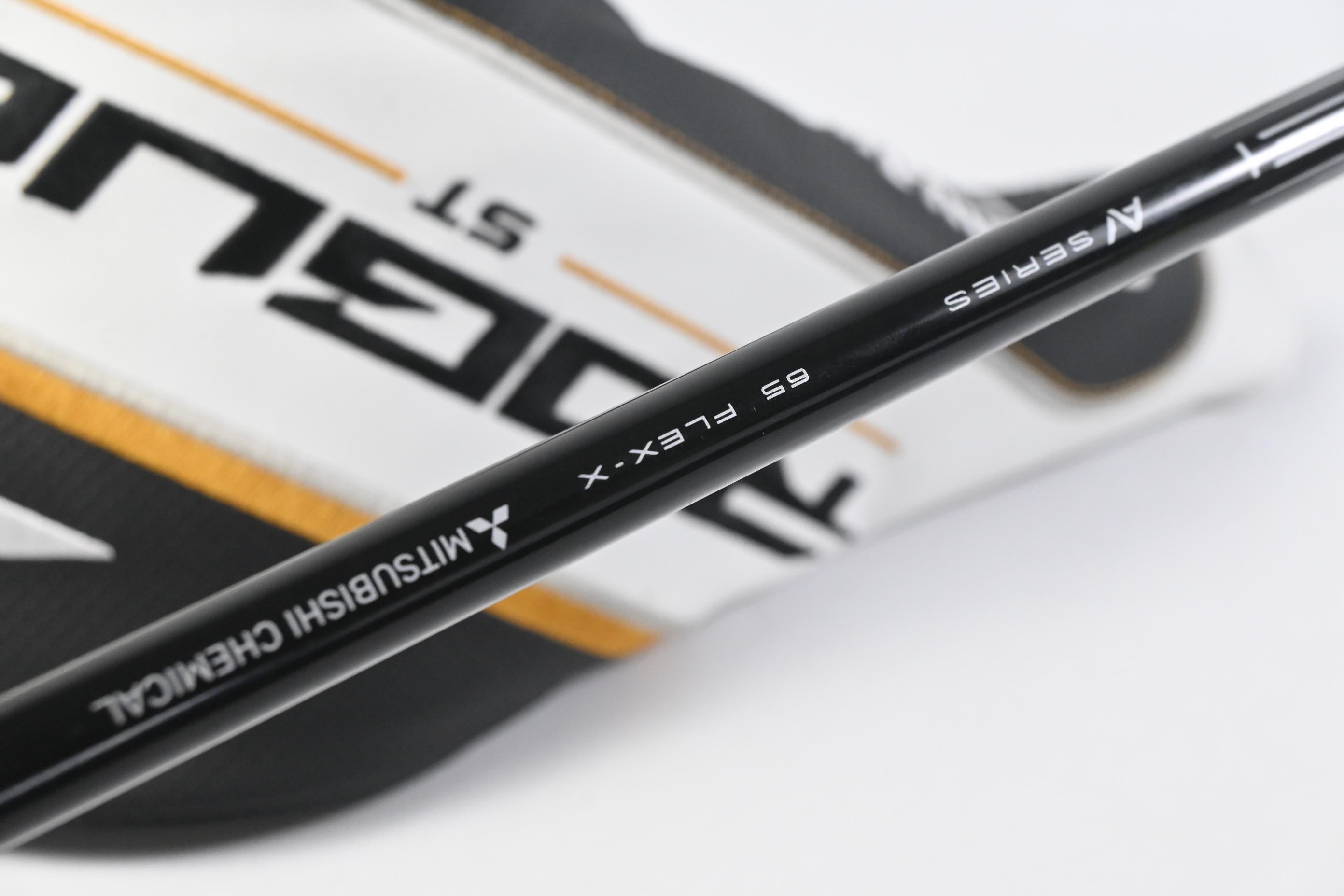 Callaway Rogue ST MAX LS Driver / 10.5 Degree / X-Flex Tensei AV White 65 Shaft