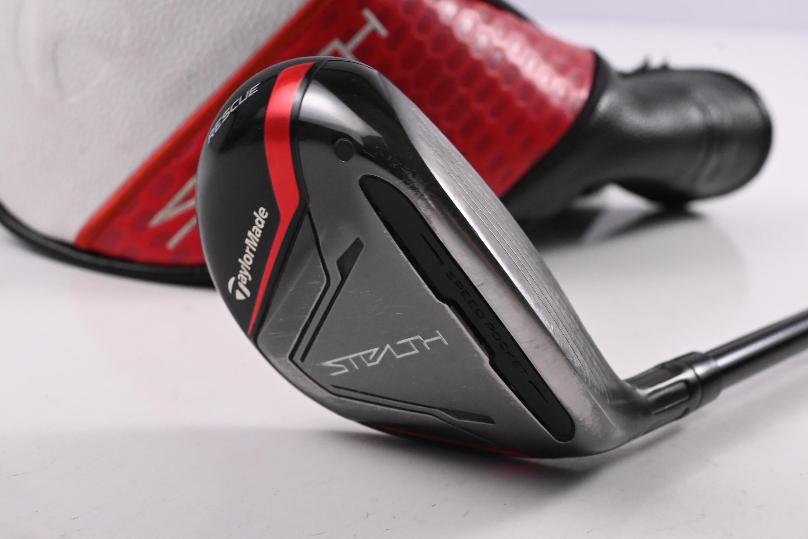 Taylormade Stealth #6 Hybrid / 28 Degree / Senior Flex Fujikura Ventus Red 5