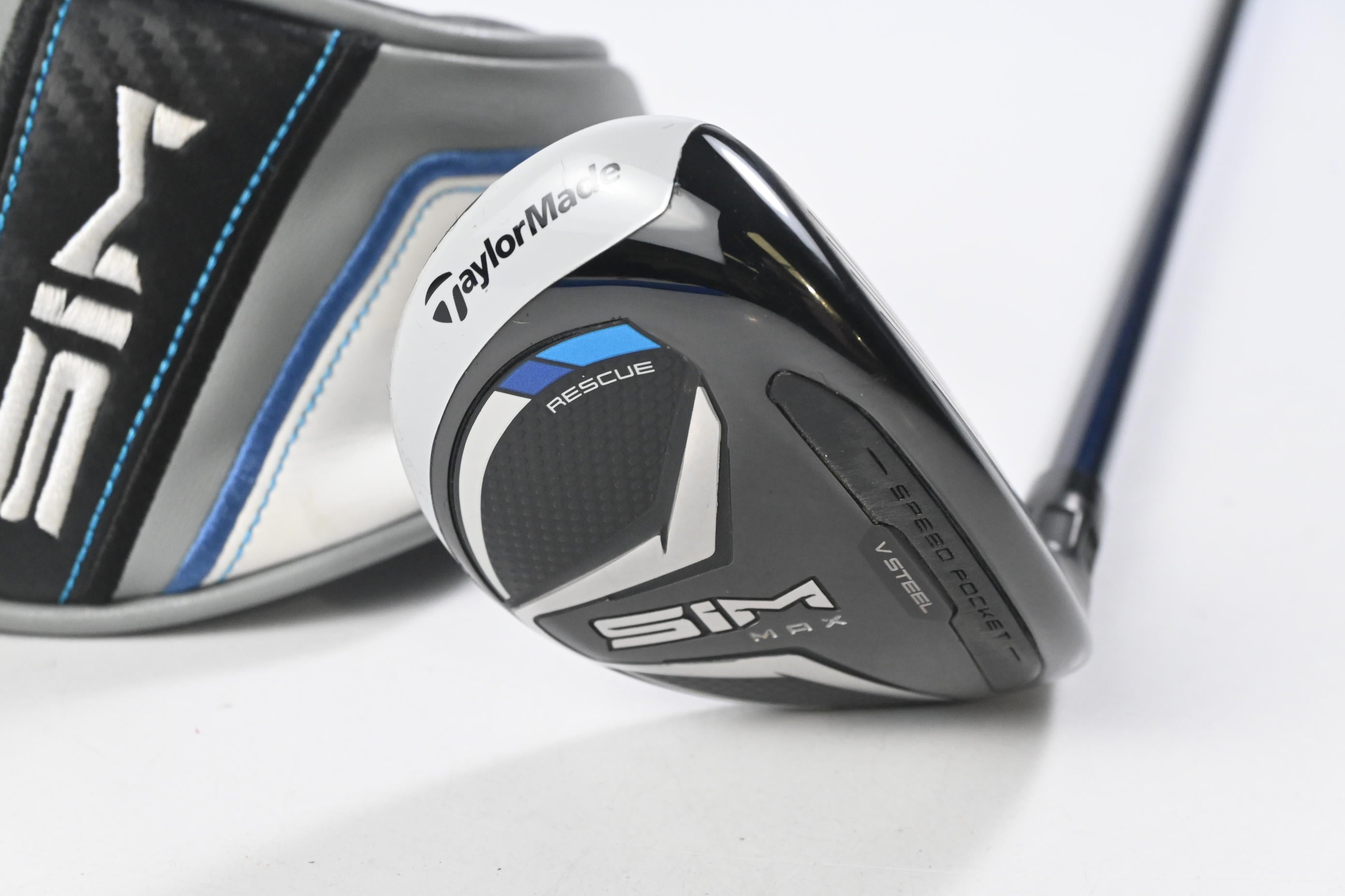 Taylormade SIM Max #4 Hybrid / 22 Degree / Regular Flex Fujkura Ventus Blue 6