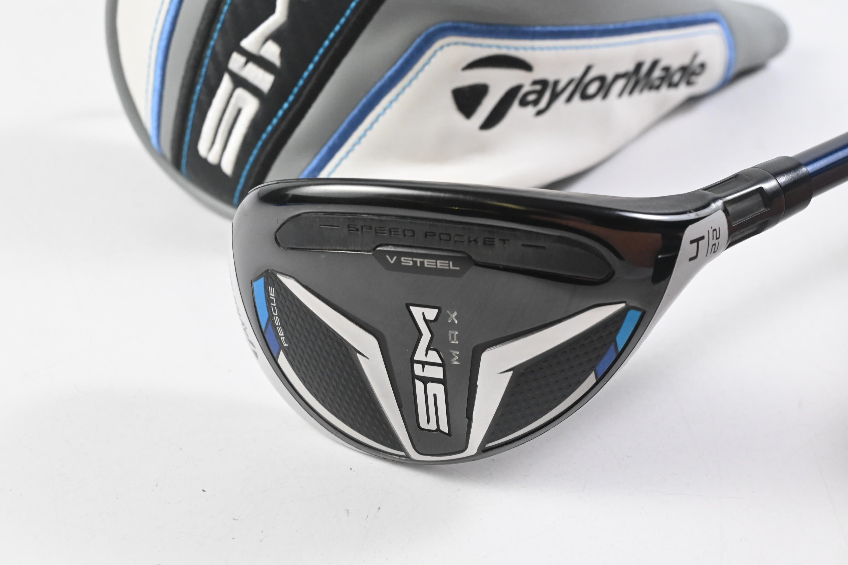 Taylormade SIM Max #4 Hybrid / 22 Degree / Regular Flex Fujkura Ventus Blue 6