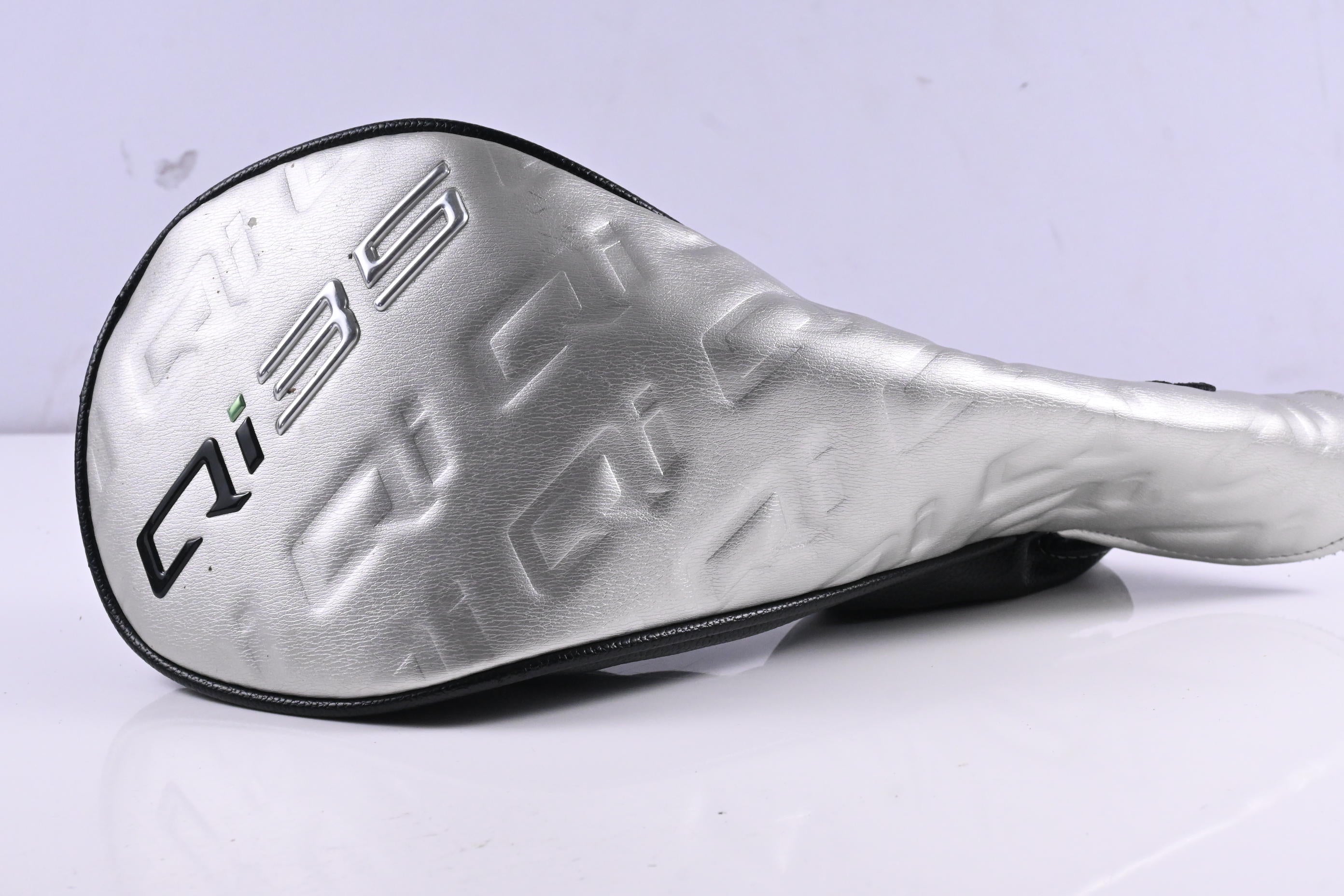 Taylormade Qi35 Driver / 9 Degree / X-Flex HZRDUS Black 60 Shaft