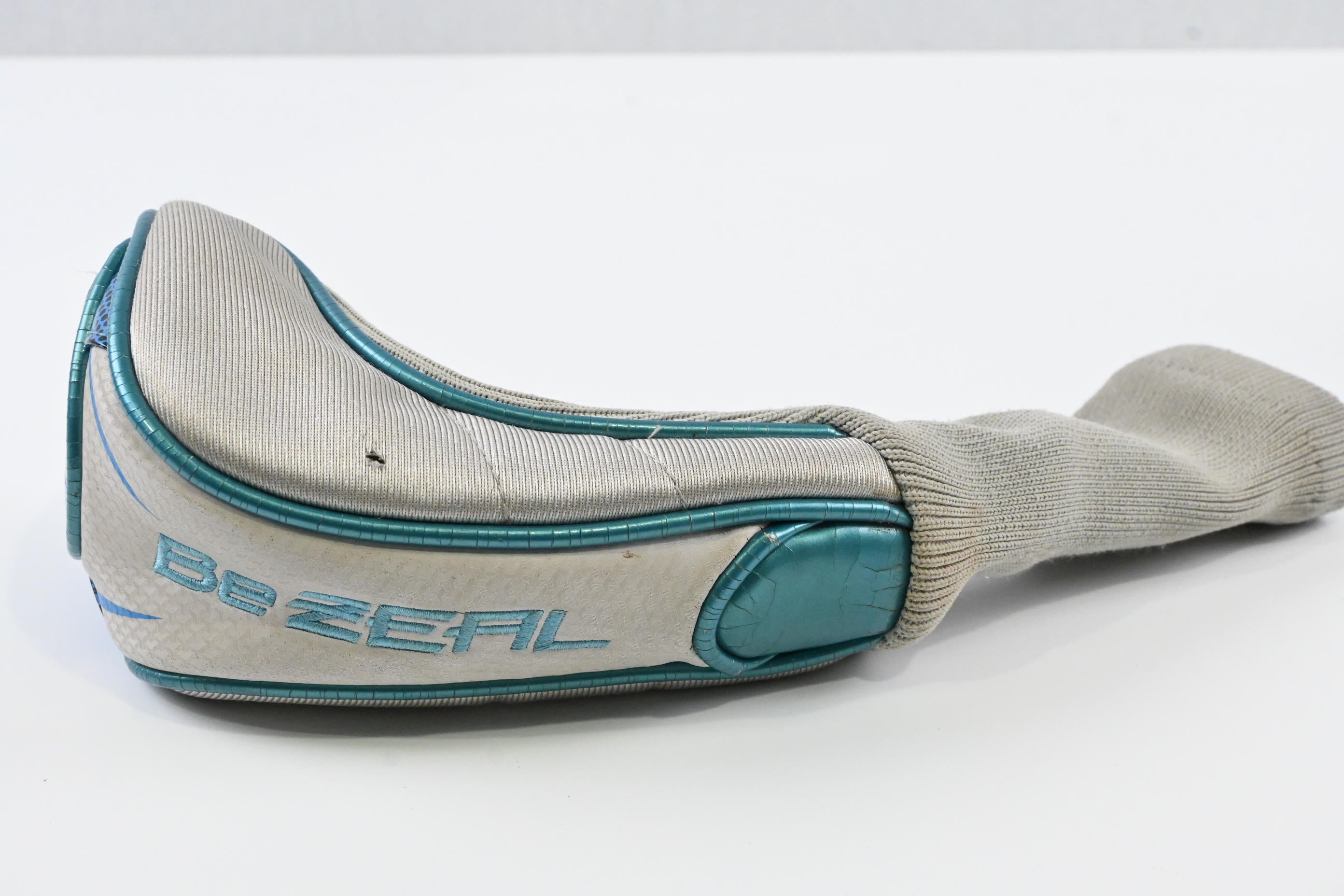 Ladies Honma Bezeal #4 Hybrid / 22 Degree / Ladies Flex Vizard 43 Shaft