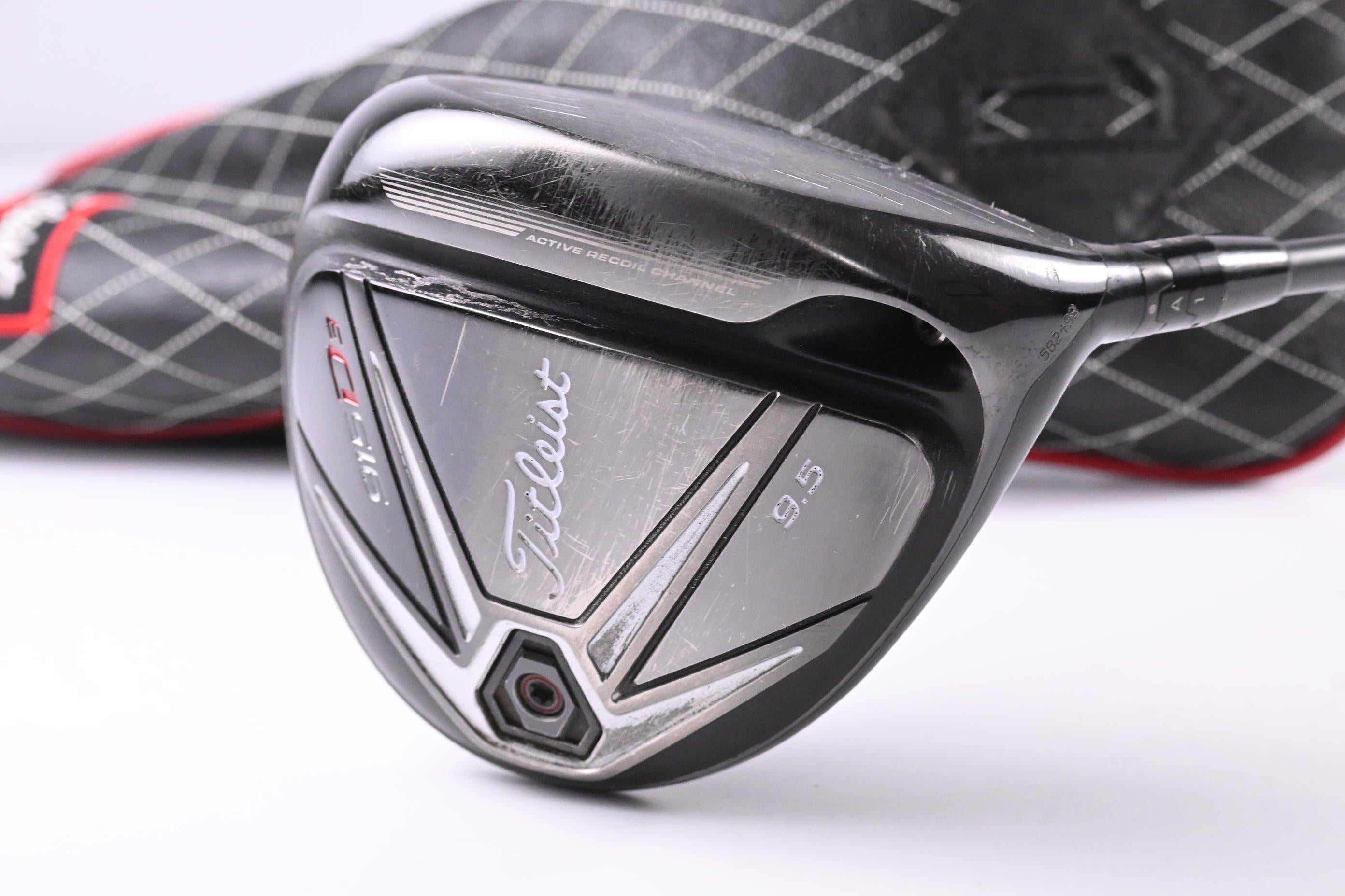 Titleist 915 D3 Driver / 9.5 Degree / Regular Flex HZRDUS Smoke Black 60 Shaft