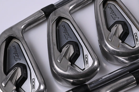 Titleist T300 2019 Irons / 4-PW+GW / Regular Flex AMT Red R300 Shafts