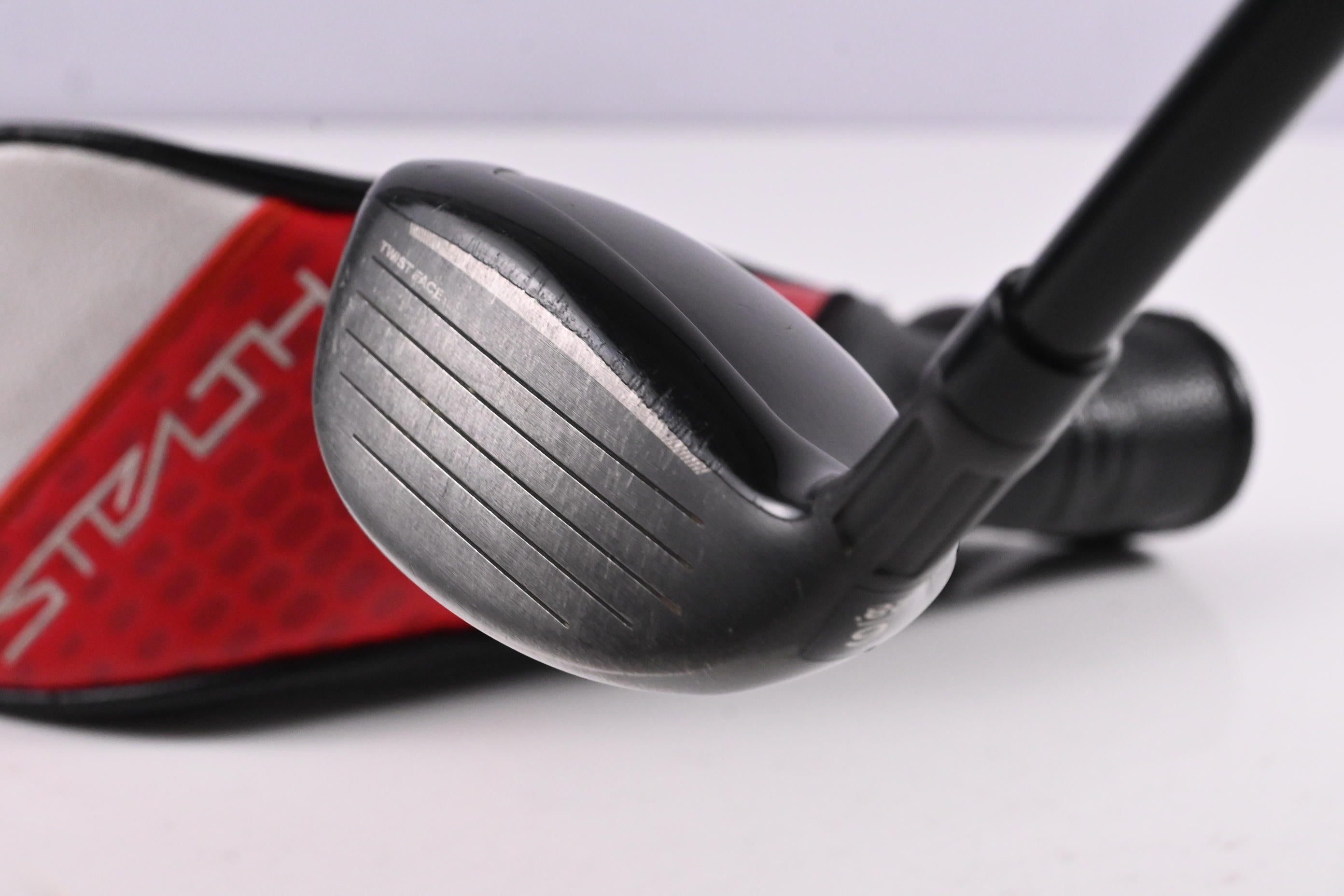 Taylormade Stealth #6 Hybrid / 28 Degree / Senior Flex Fujikura Ventus Red 5