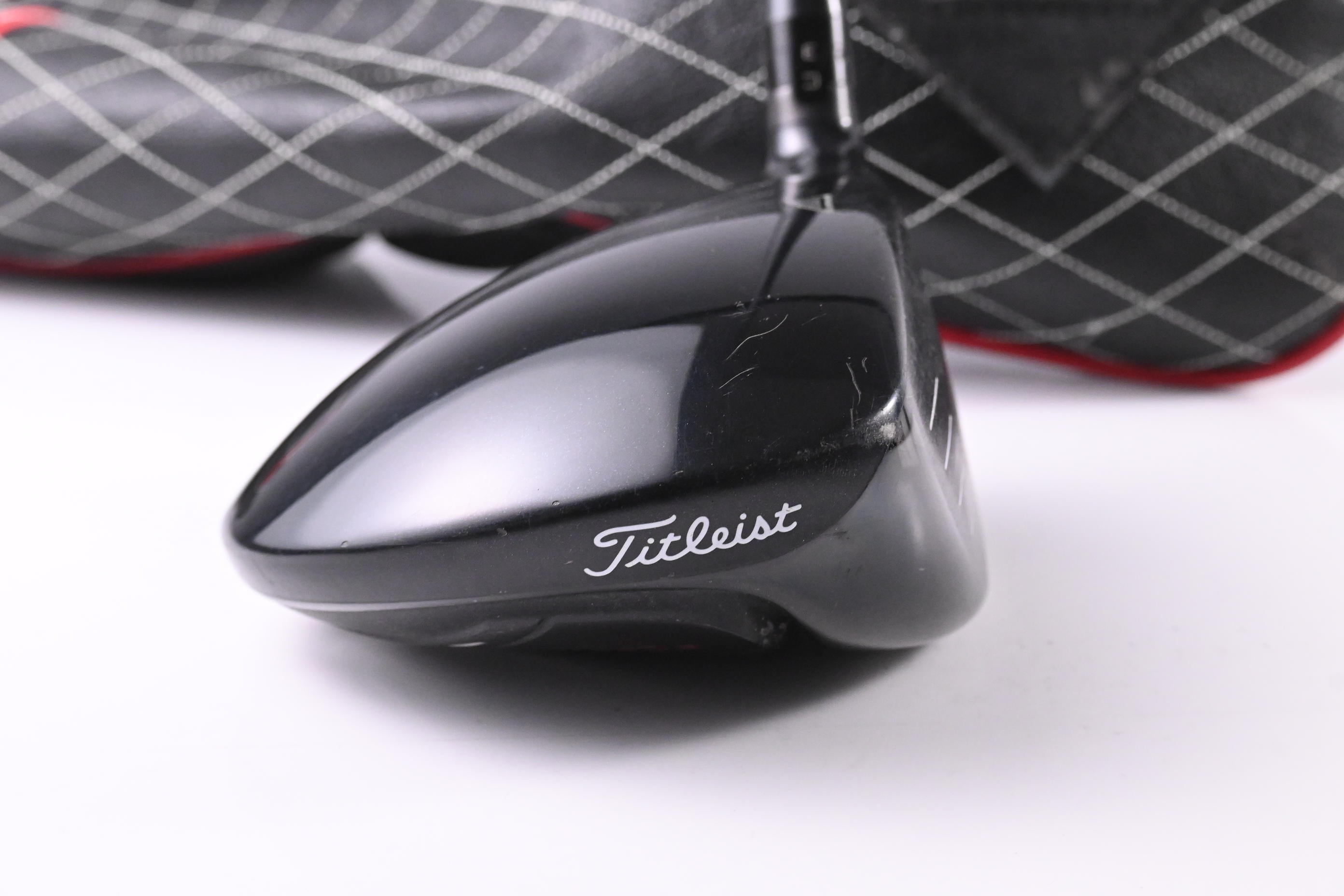 Titleist 915 D3 Driver / 9.5 Degree / Regular Flex HZRDUS Smoke Black 60 Shaft