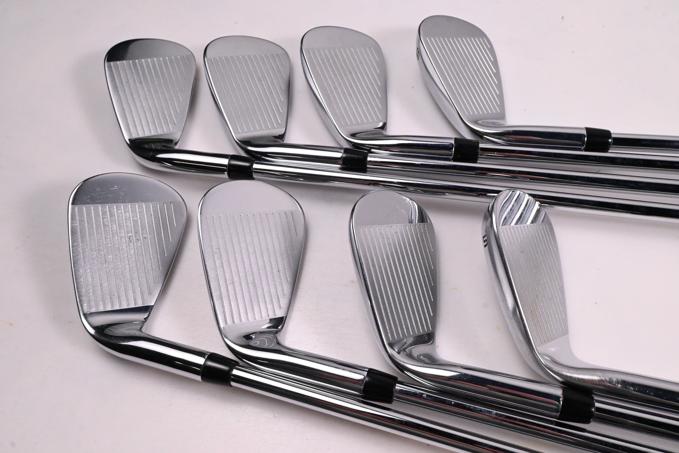 Callaway Elyte Irons / 5-PW+GW+SW / Regular Flex Vector 80 Shafts