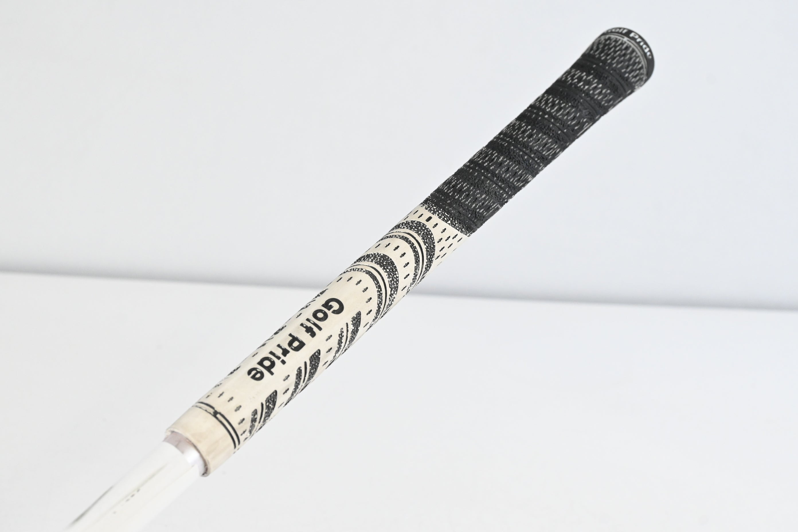 Titleist GTS3 Driver / 9 Degree / X-Flex Tour AD DJ-6 Shaft