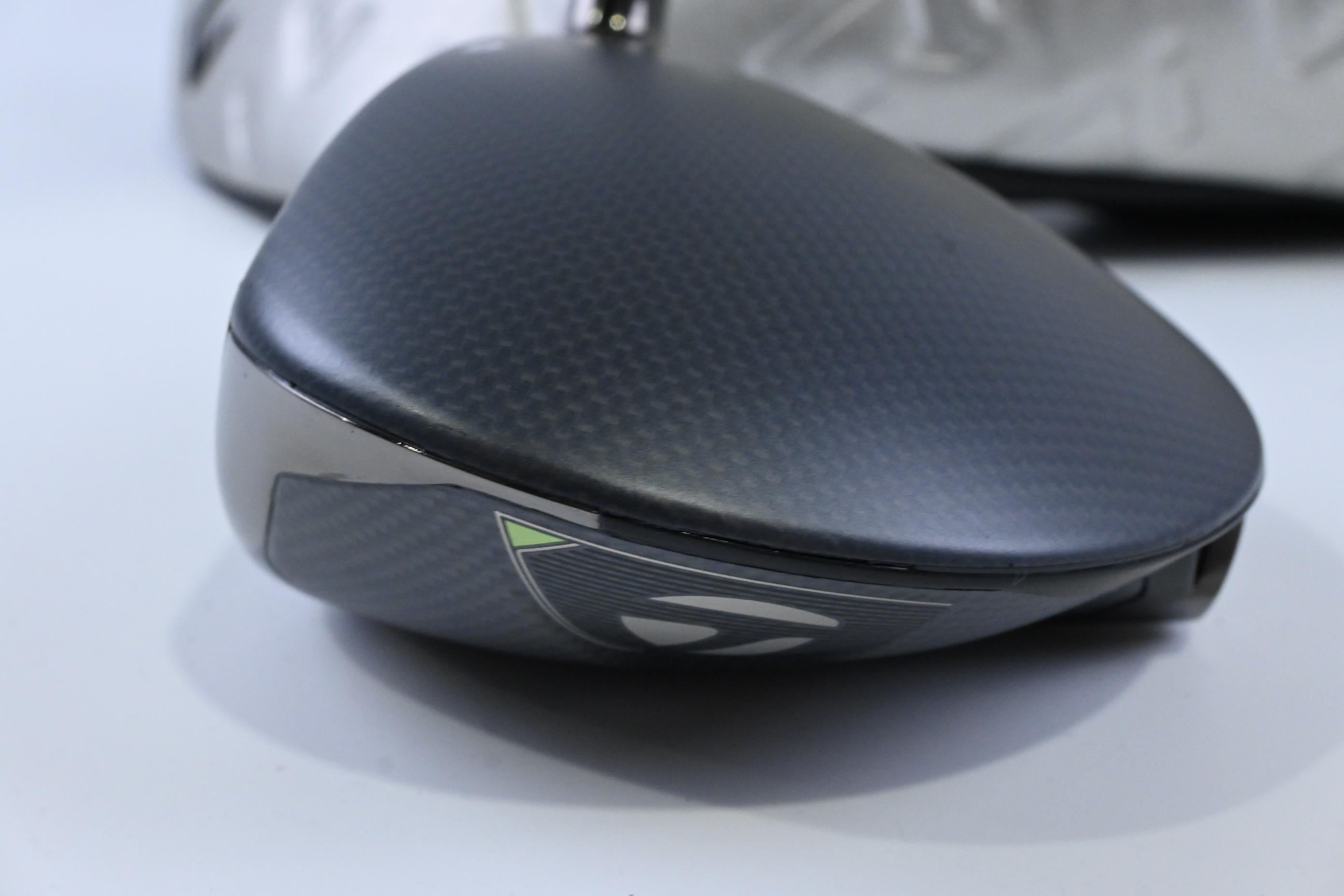 Left Hand Taylormade Qi35 LS Driver / 9 Degree / Regular Flex Air Speeder 50