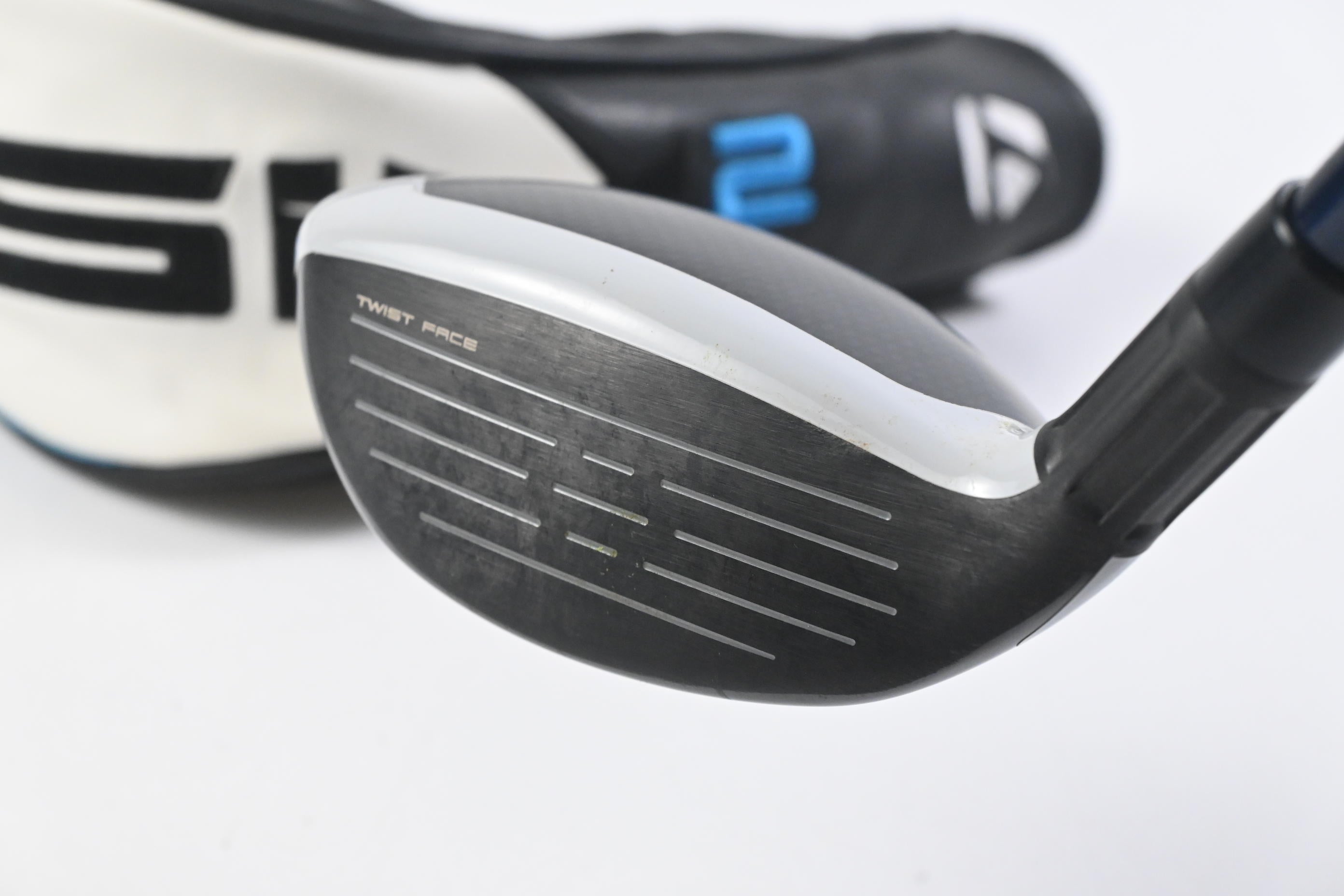 Taylormade SIM2 Max #4 Hybrid / 22 Degree / Stiff Flex Ventus Blue 7 Shaft