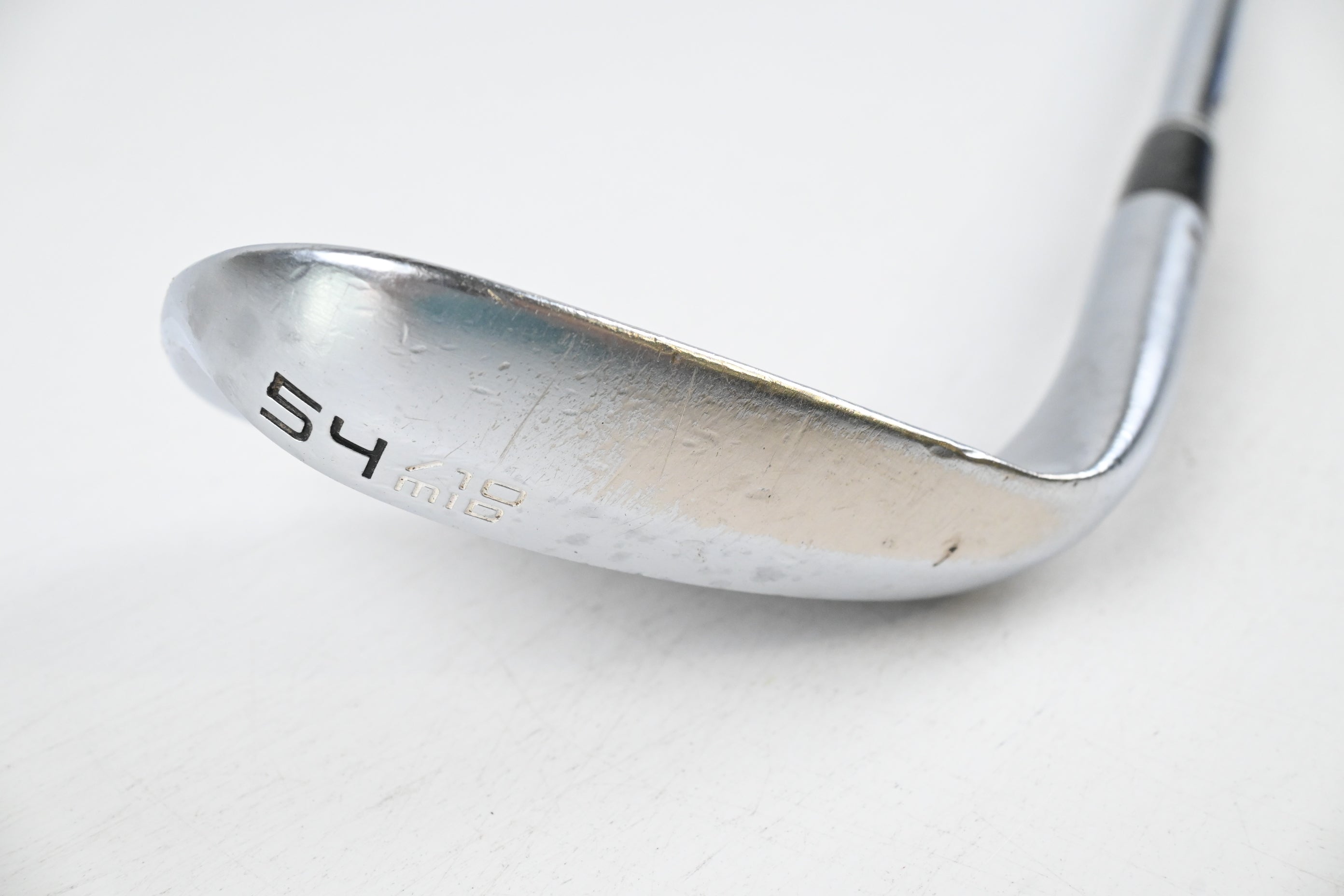 Cleveland RTX-4 Sand Wedge / 54 Degree / Stiff Flex Dynamic Gold S400 Shaft