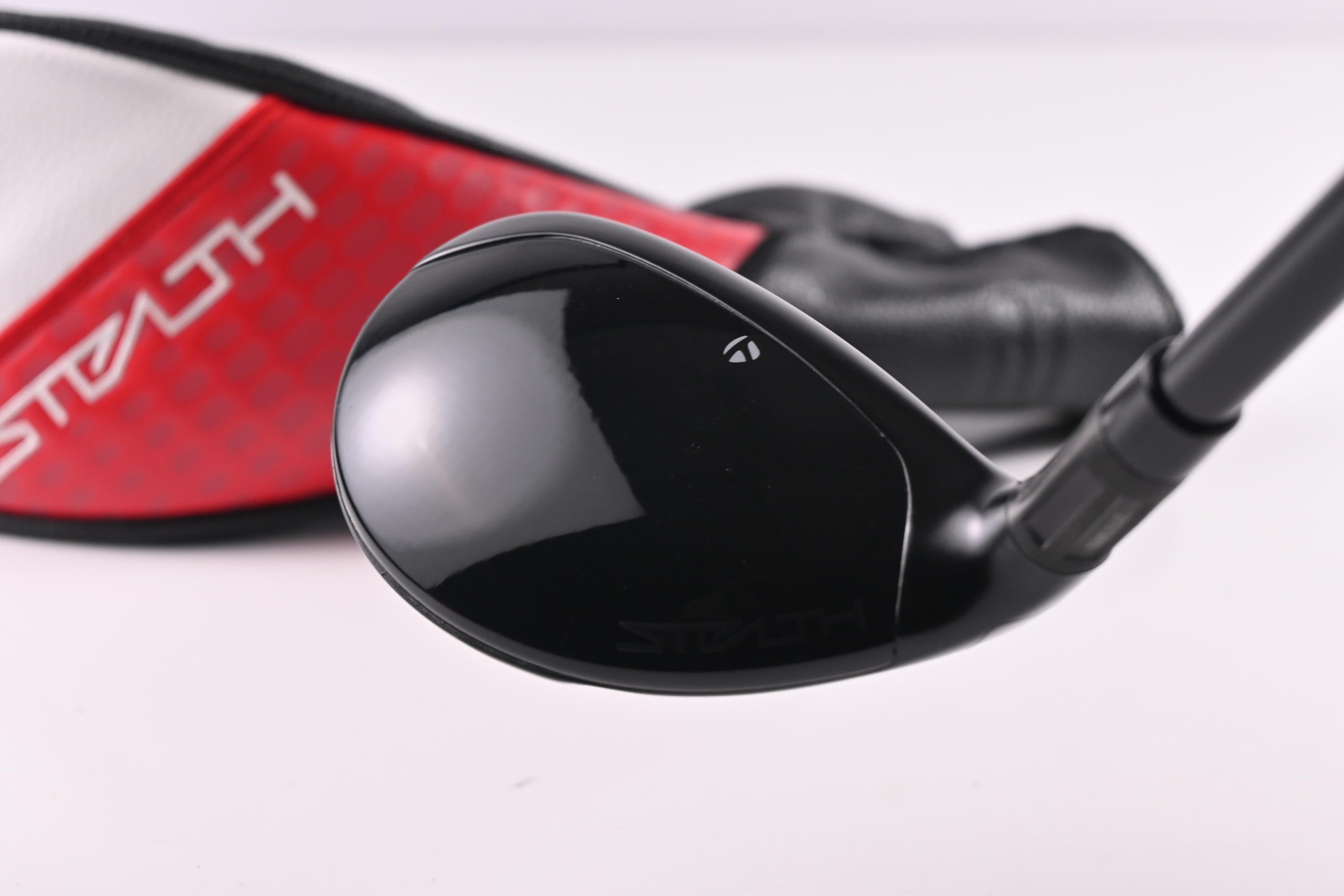 Left Hand Taylormade Stealth 2 #4 Hybrid / 22 Degree / Regular Flex Ventus TR