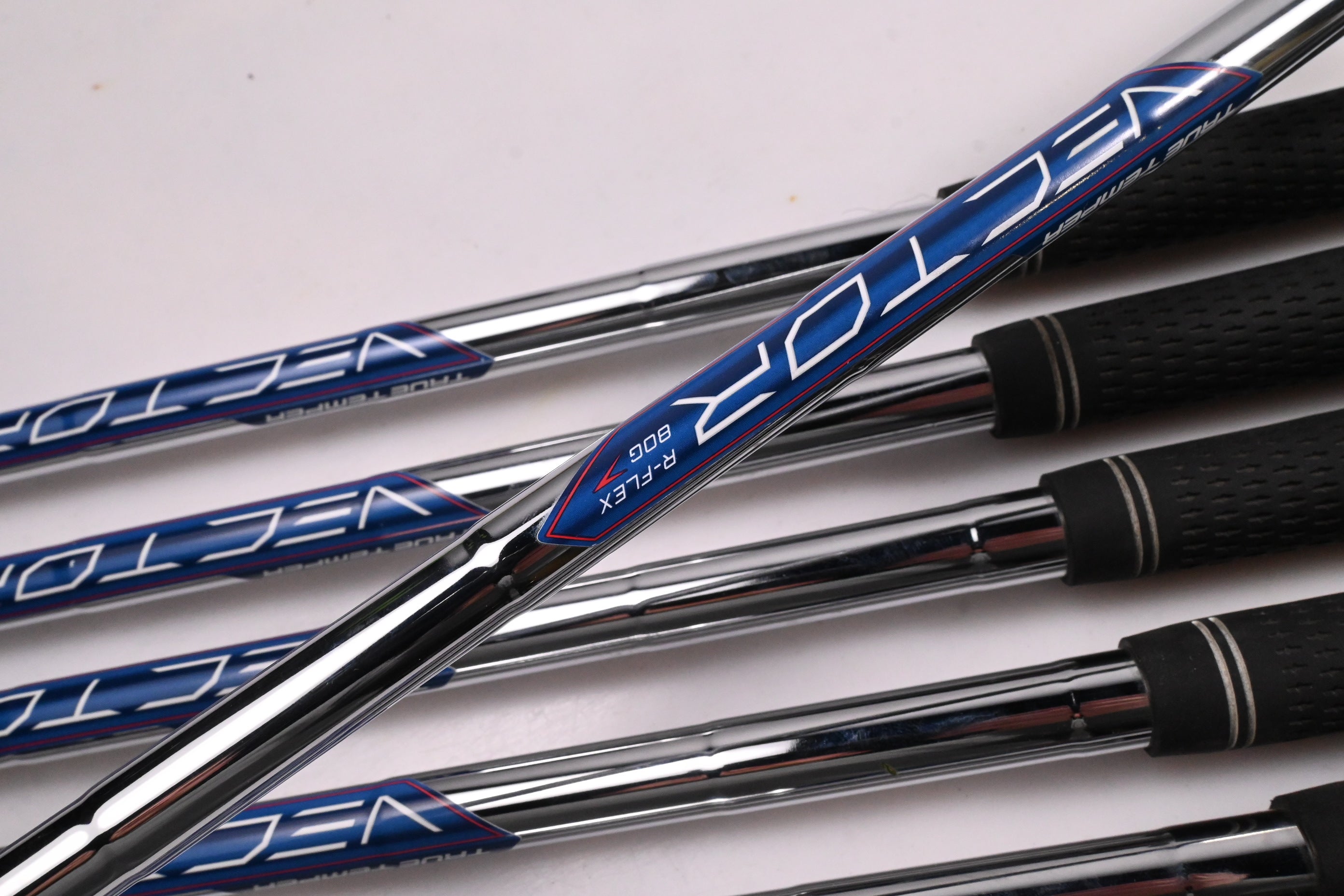 Callaway Elyte Irons / 5-PW+GW+SW / Regular Flex Vector 80 Shafts
