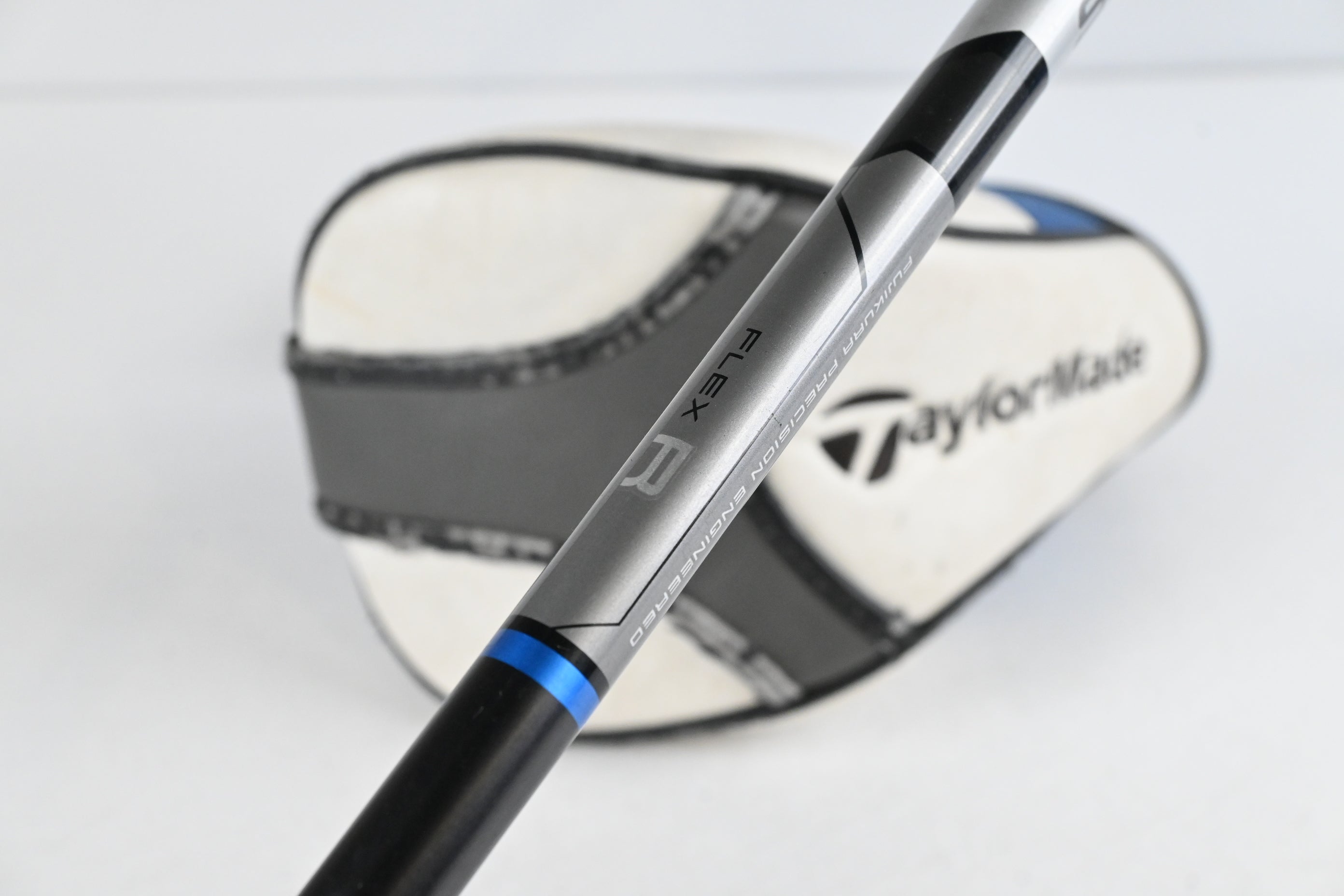 Taylormade SLDR Driver / 10.5 Degree / Regular Flex Speeder 65 Shaft
