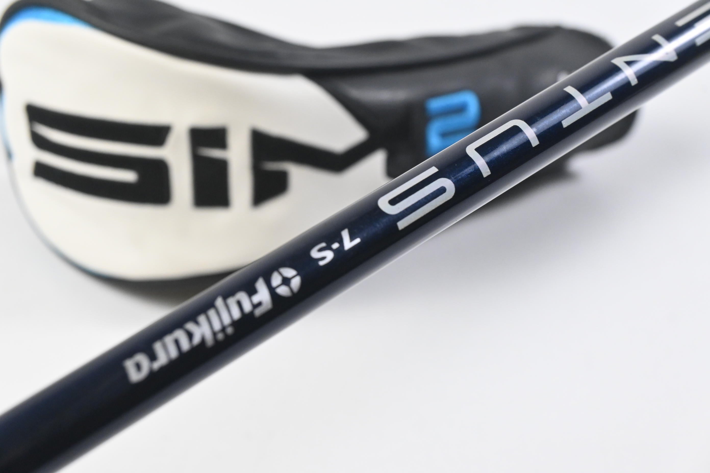 Taylormade SIM2 Max #4 Hybrid / 22 Degree / Stiff Flex Ventus Blue 7 Shaft