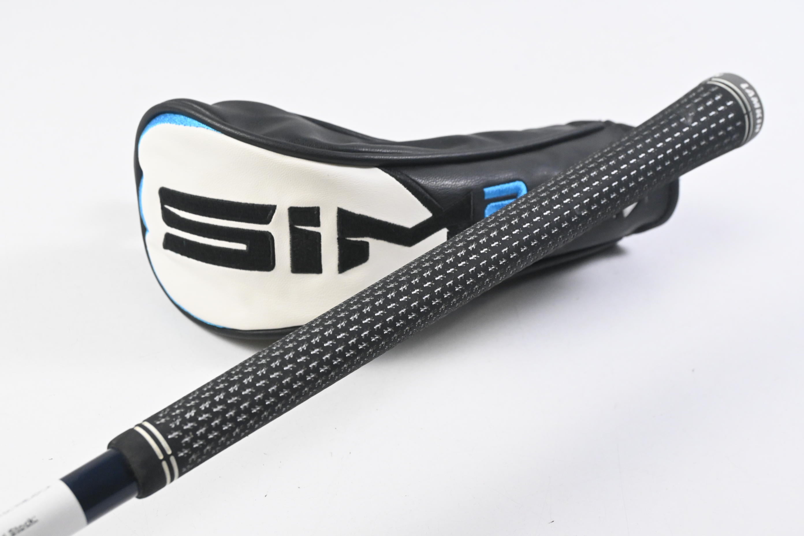 Taylormade SIM2 Max #4 Hybrid / 22 Degree / Stiff Flex Ventus Blue 7 Shaft