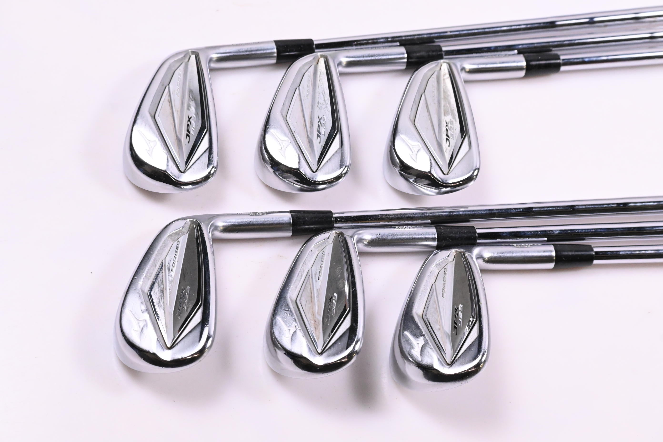 Mizuno JPX 923 Forged Irons / 5-PW / Stiff Flex KBS $-Taper Lite 105 Shafts
