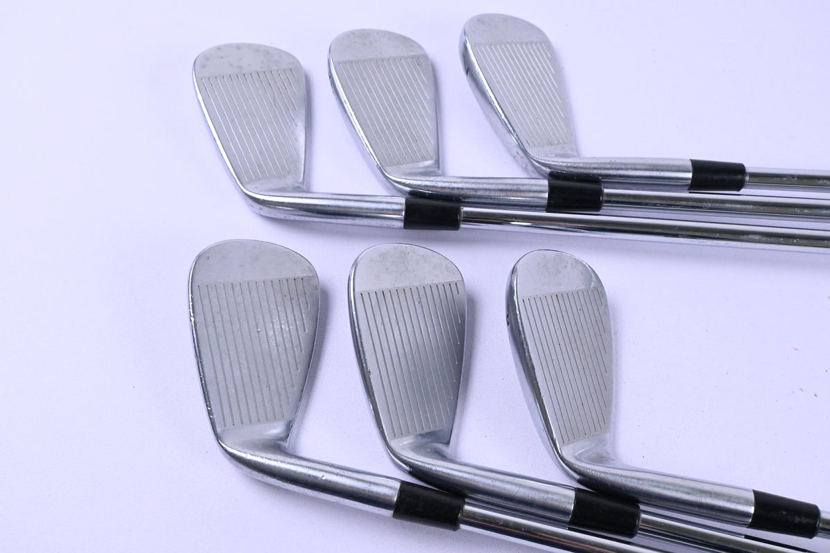 Taylormade Tour Preferred MC 2011 Irons / 5-PW / Stiff Flex Dynamic Gold Shafts