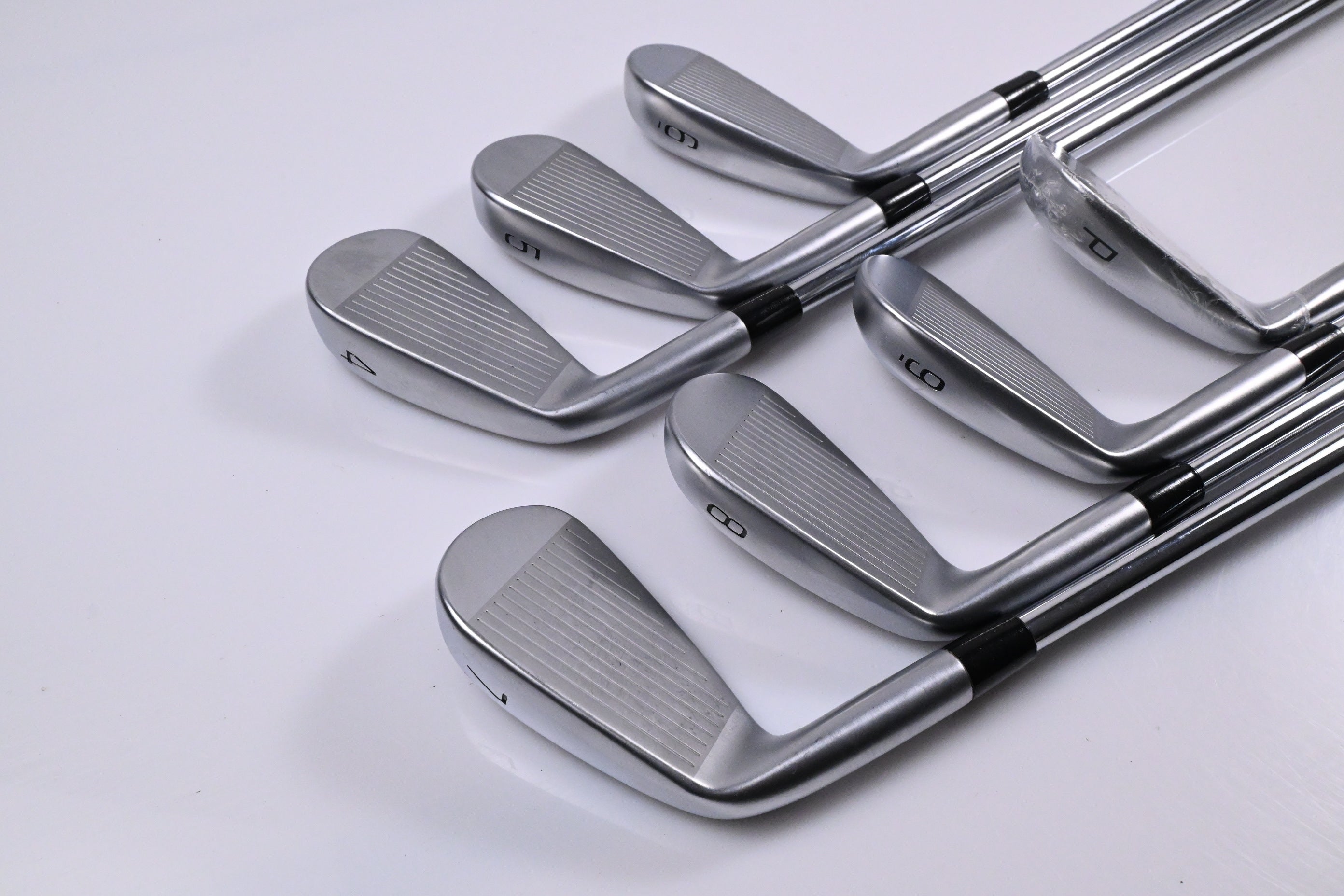 Mizuno JPX 925 Forged Irons / 4-PW / Stiff Flex N.S.PRO Modus 3 Tour 120 Shafts